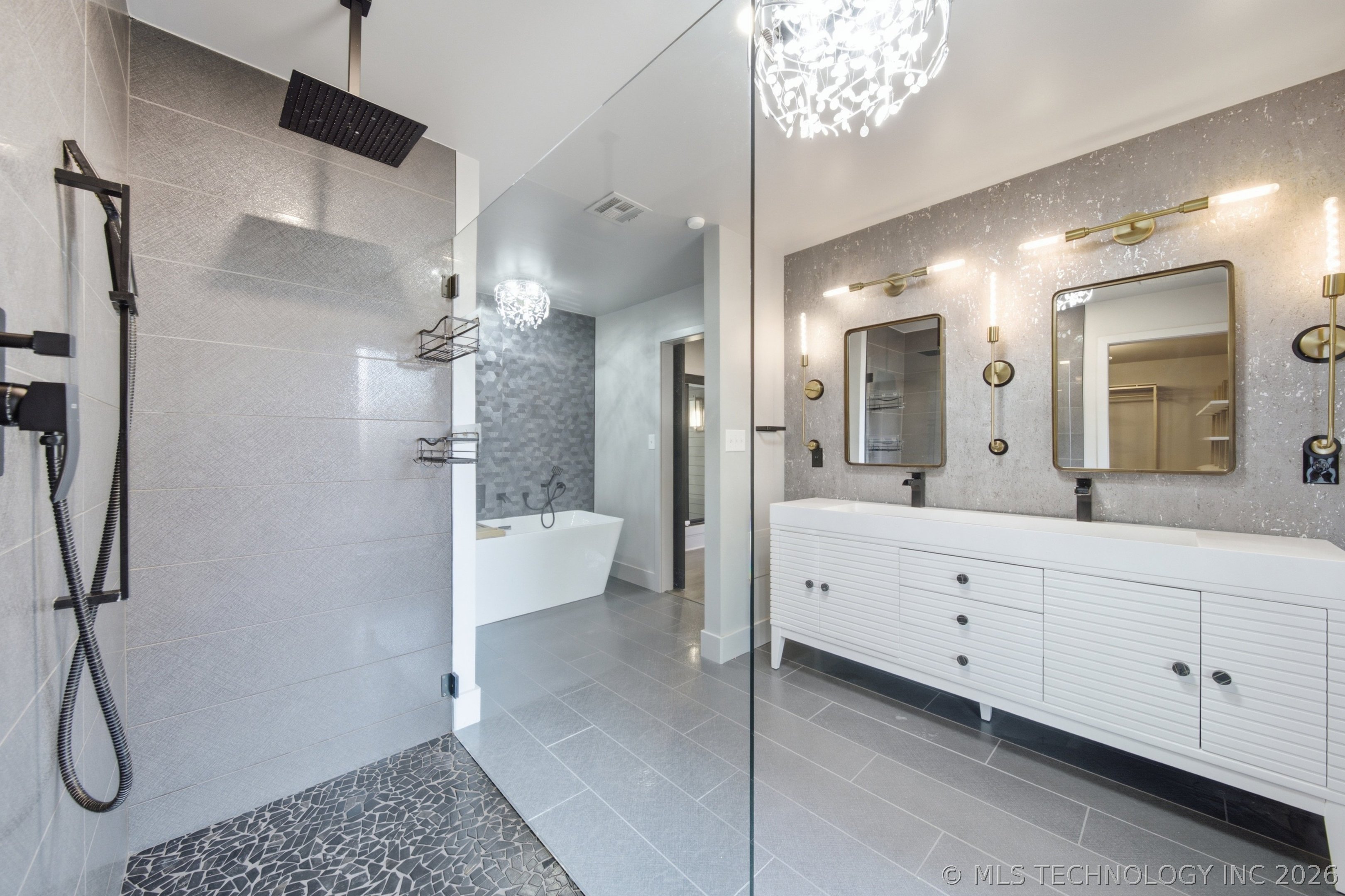 4650 S Columbia Place Tulsa OK 74105