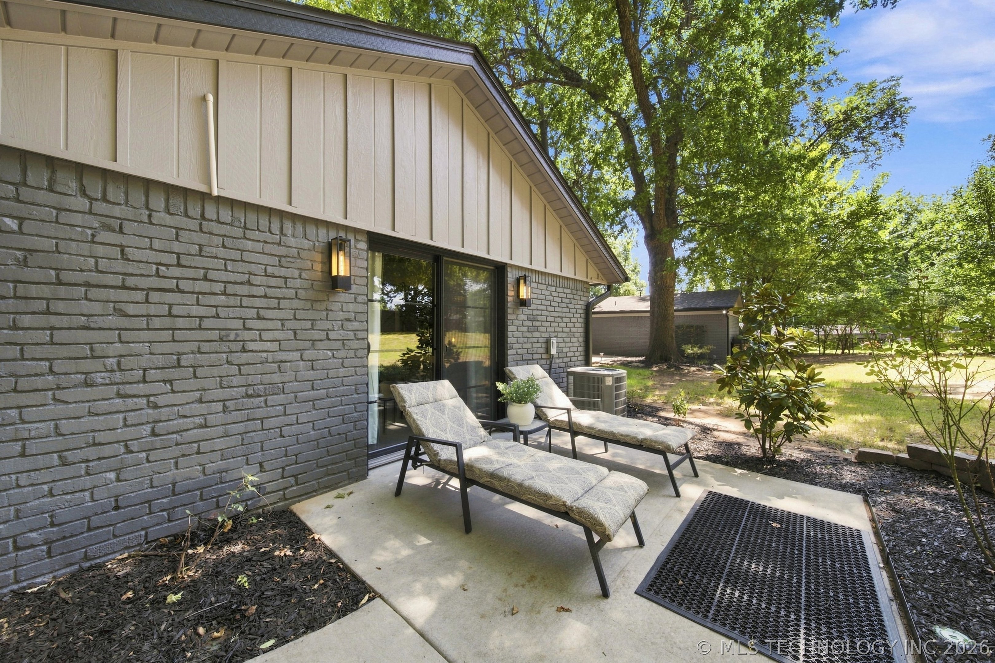 4650 S Columbia Place Tulsa OK 74105