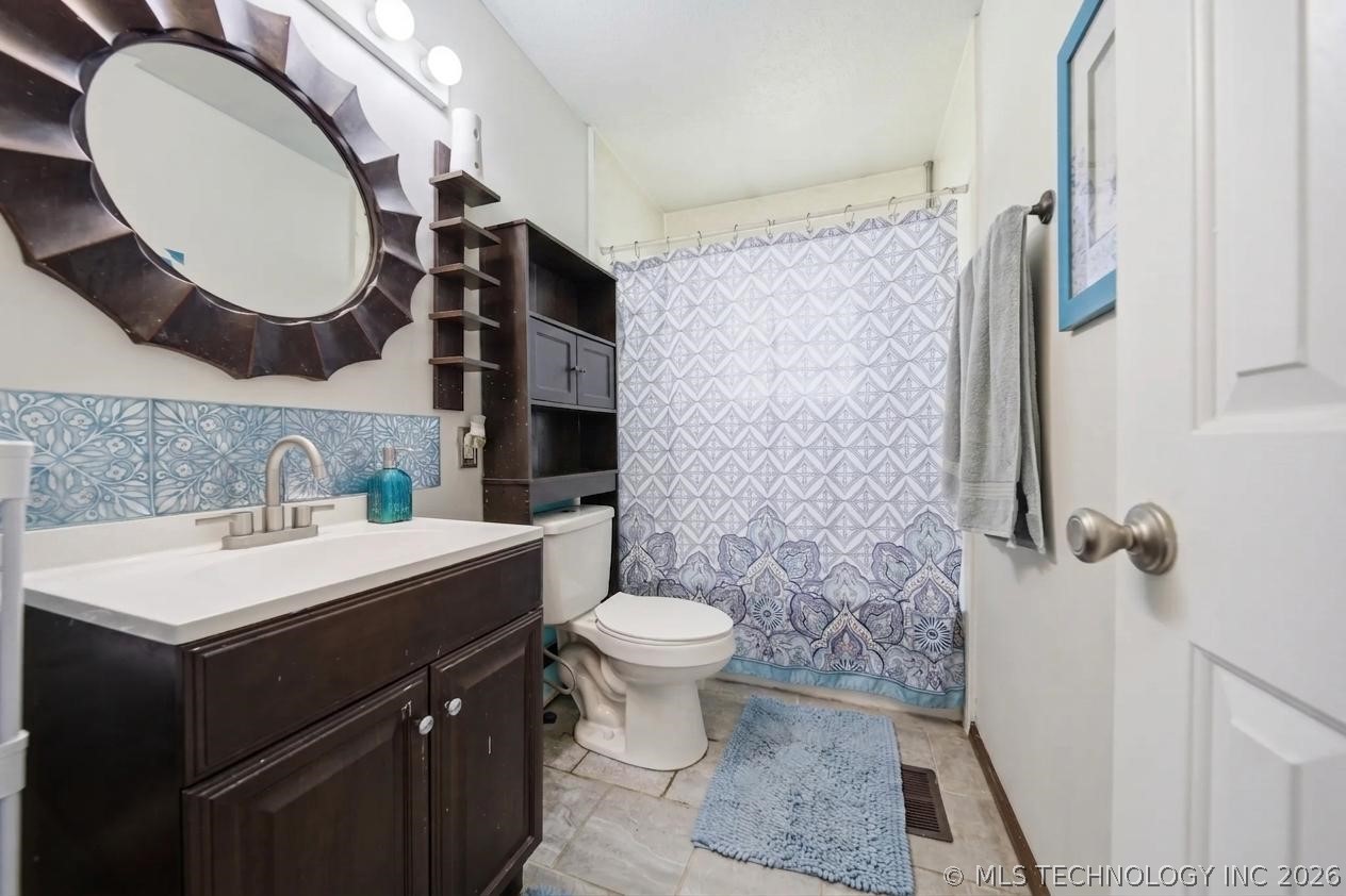 63 S 204th Eastavenue Tulsa OK 74108