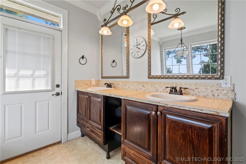 14129 Oak Ridge Kansas OK 74347