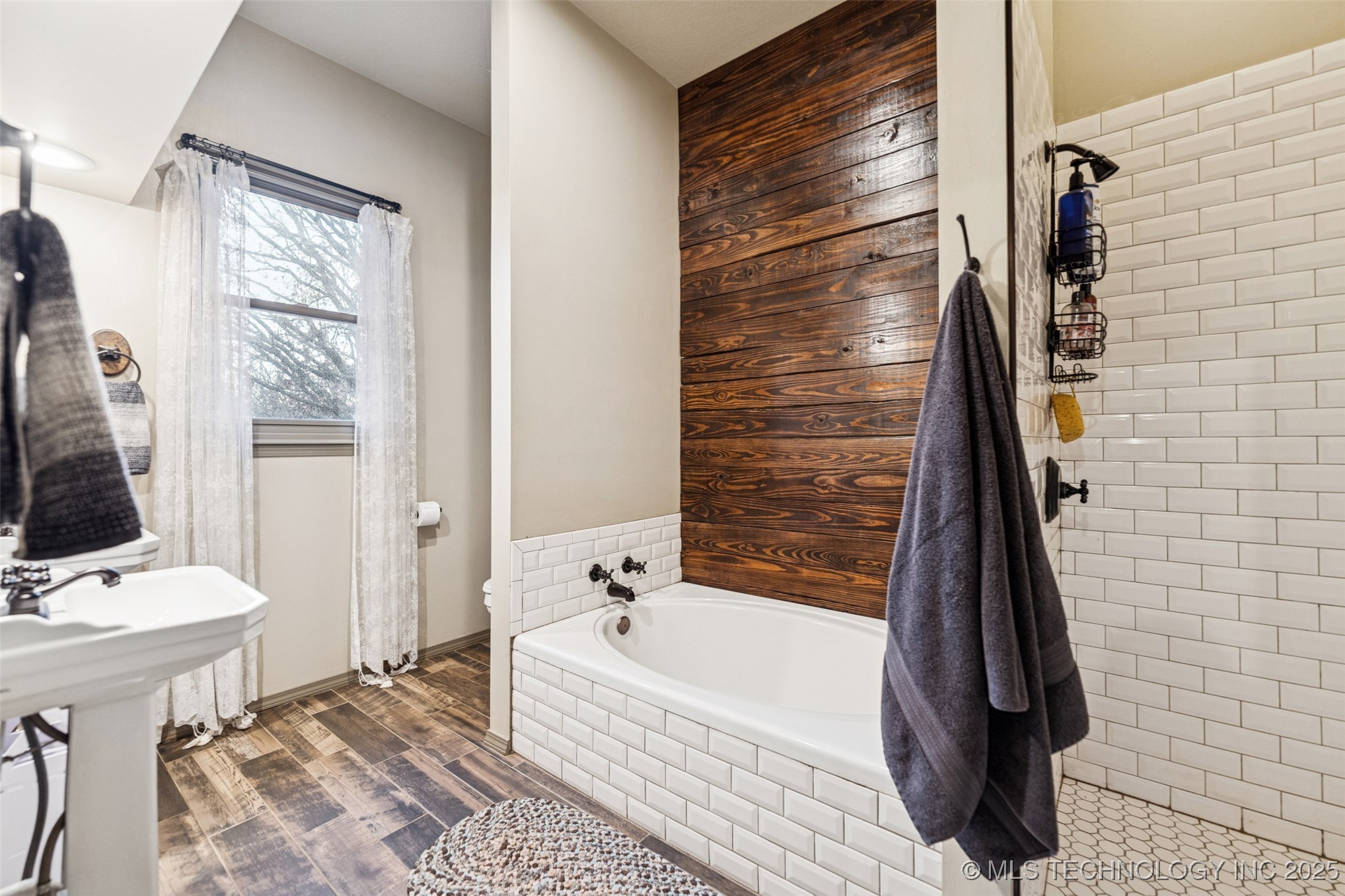 5558 N 441 Adair OK 74330