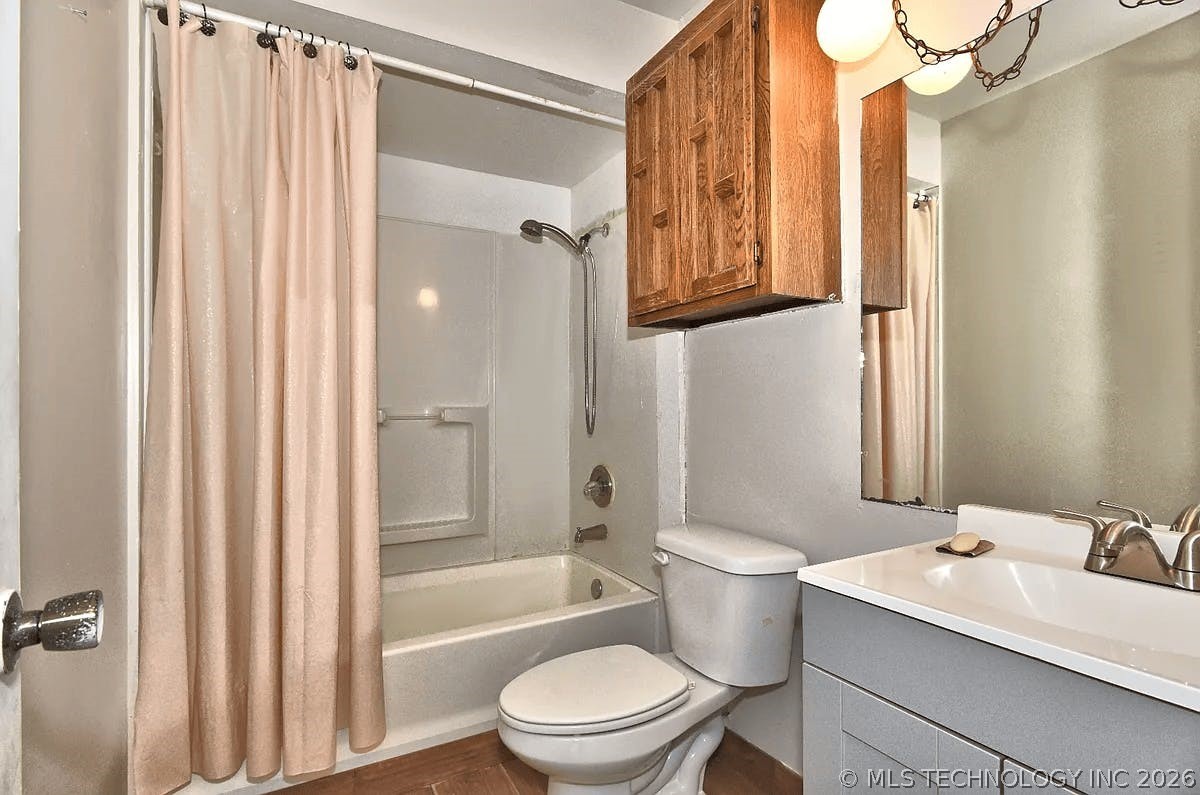 2208 W Memphis Street Broken Arrow OK 74012