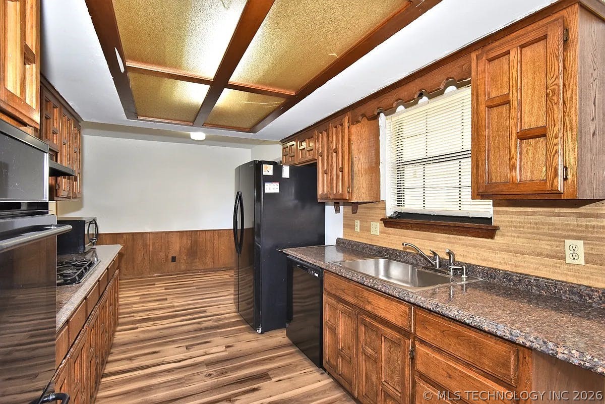 2208 W Memphis Street Broken Arrow OK 74012