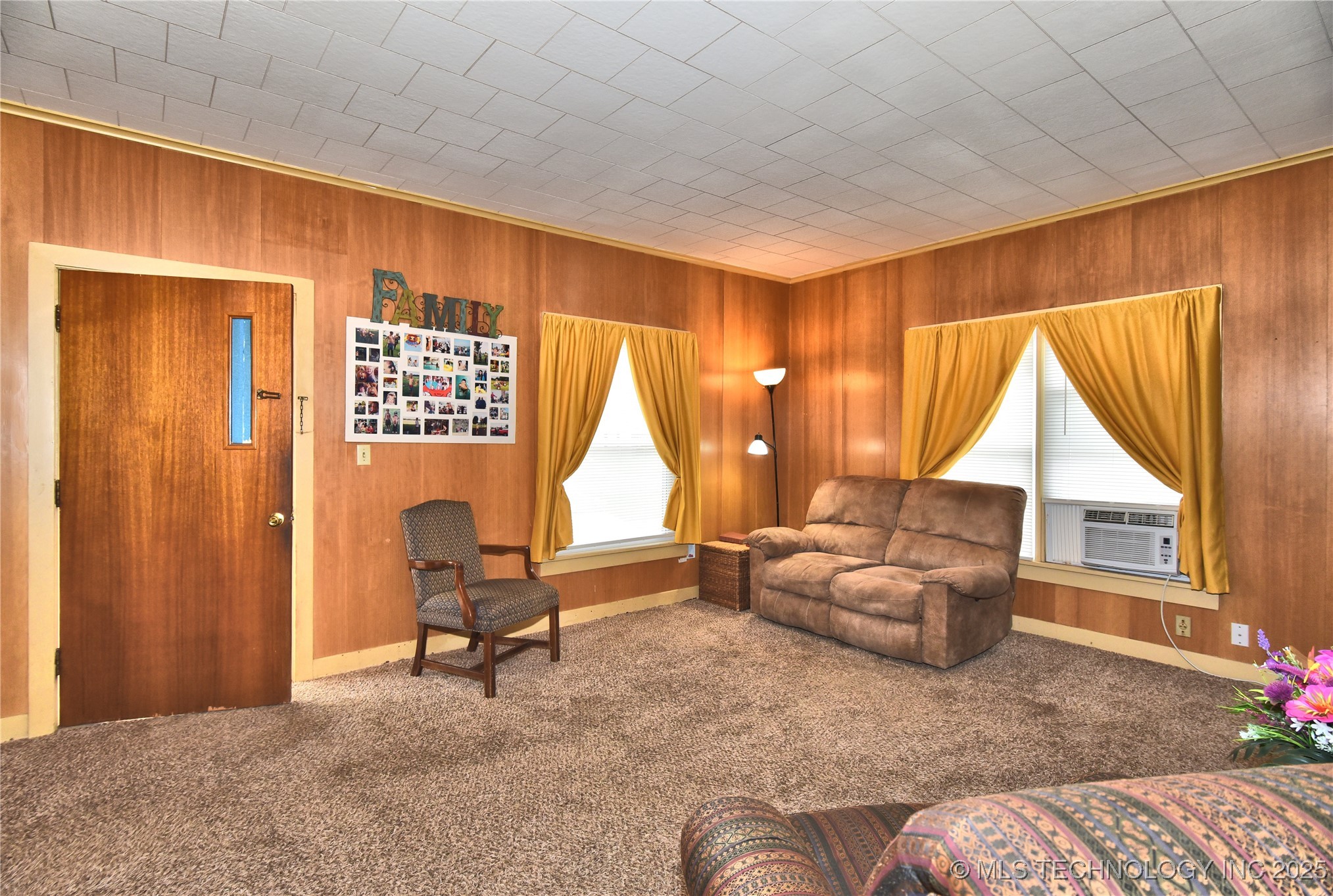 807 S Price Avenue Hominy OK 74035