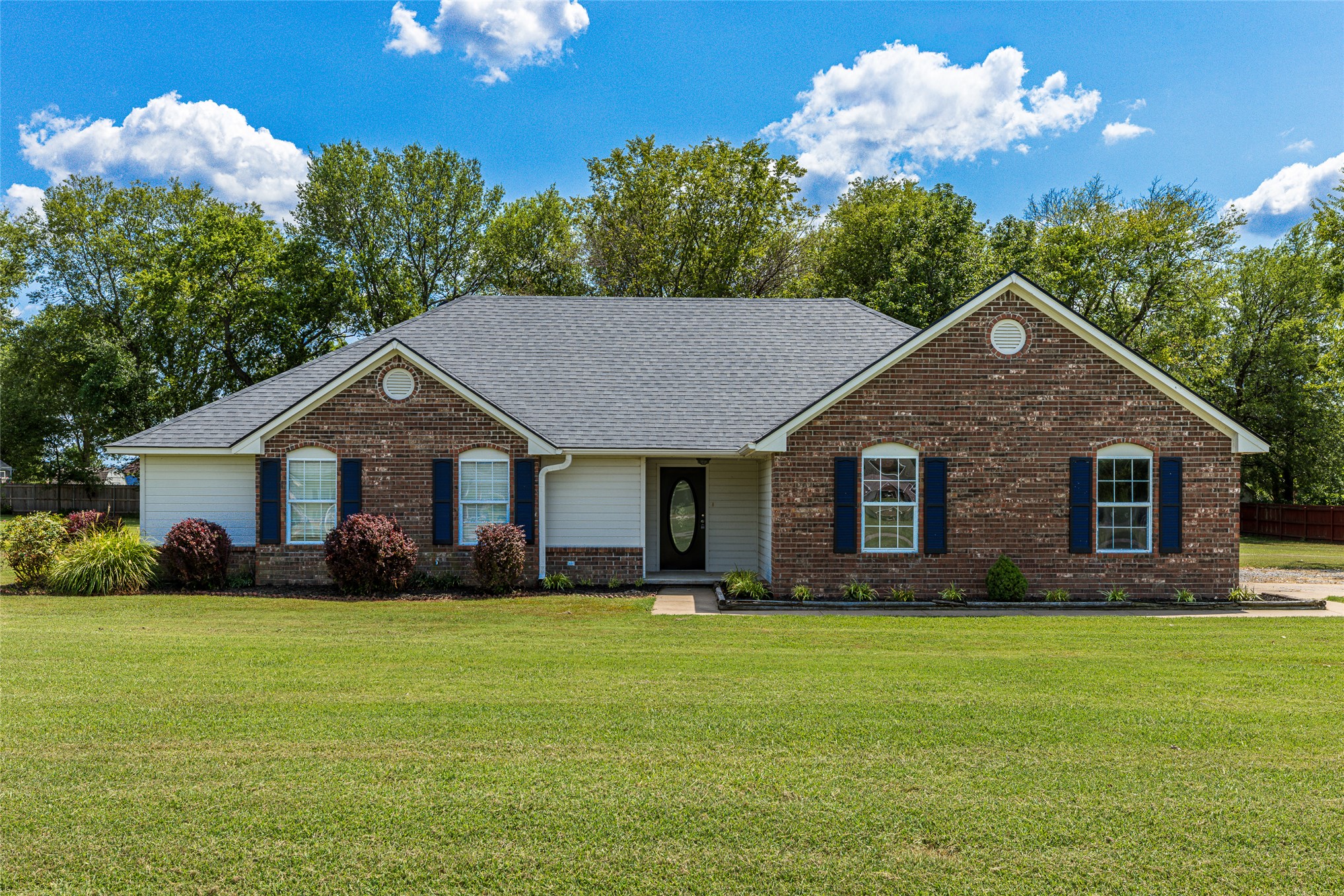 8202 E Lindy Lane Claremore OK 74019