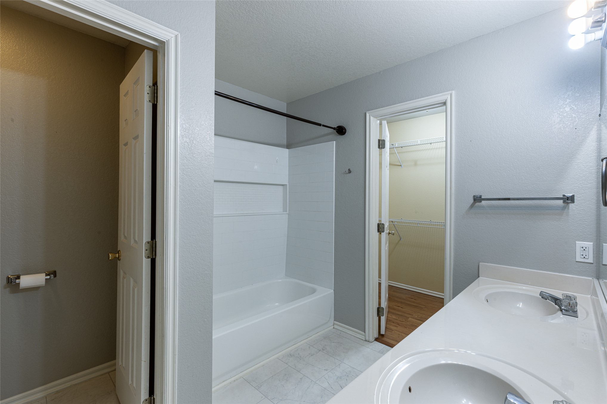 8202 E Lindy Lane Claremore OK 74019