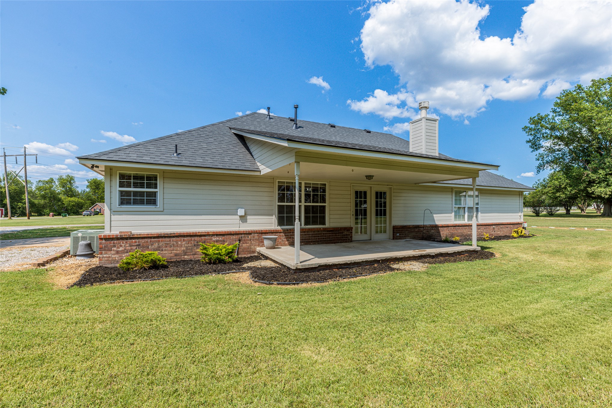 8202 E Lindy Lane Claremore OK 74019