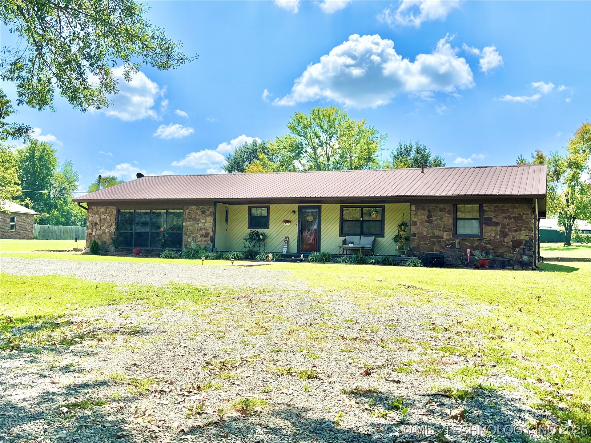 1710 E Old Military Road Stigler OK 74462