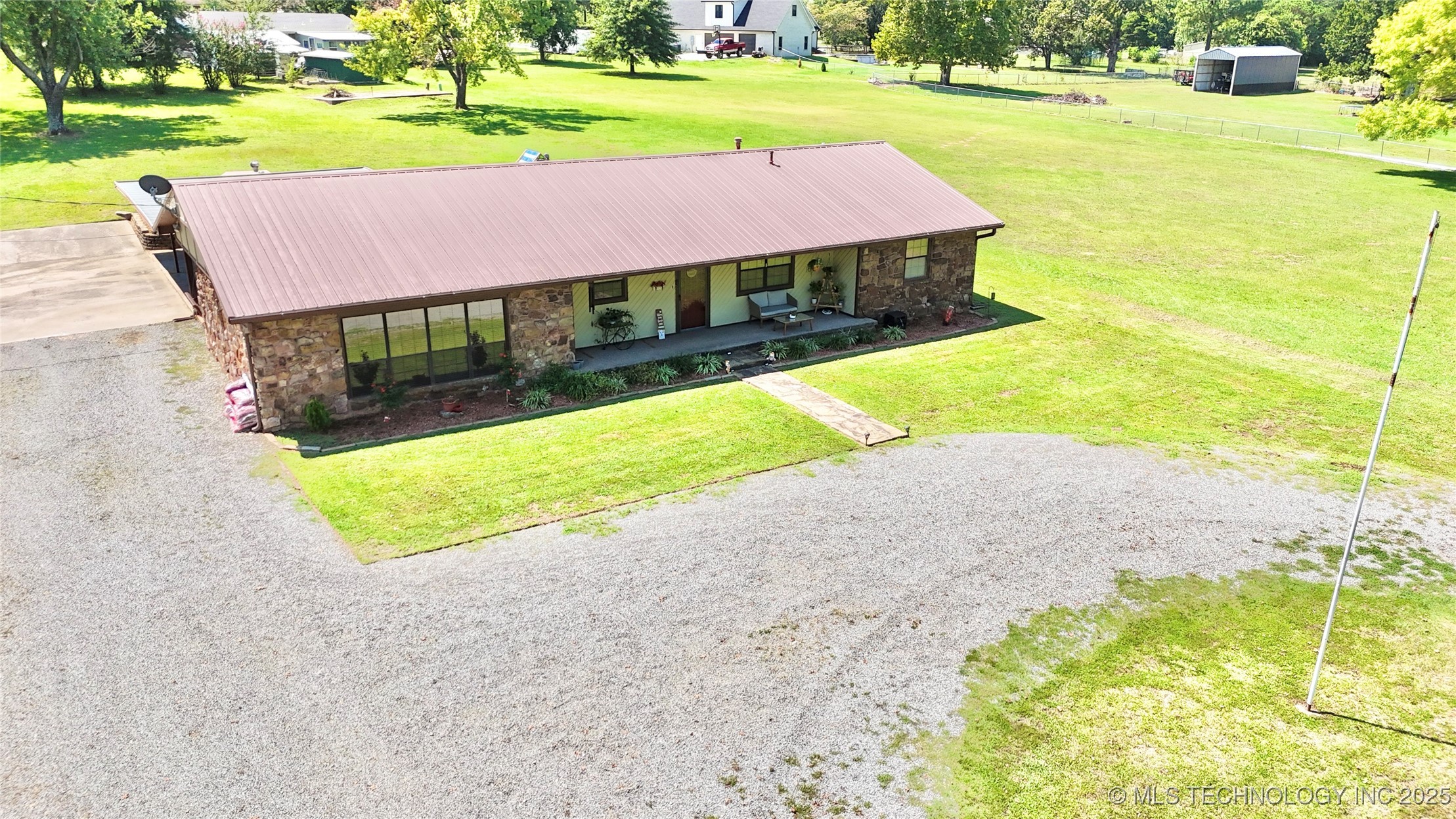 1710 E Old Military Road Stigler OK 74462