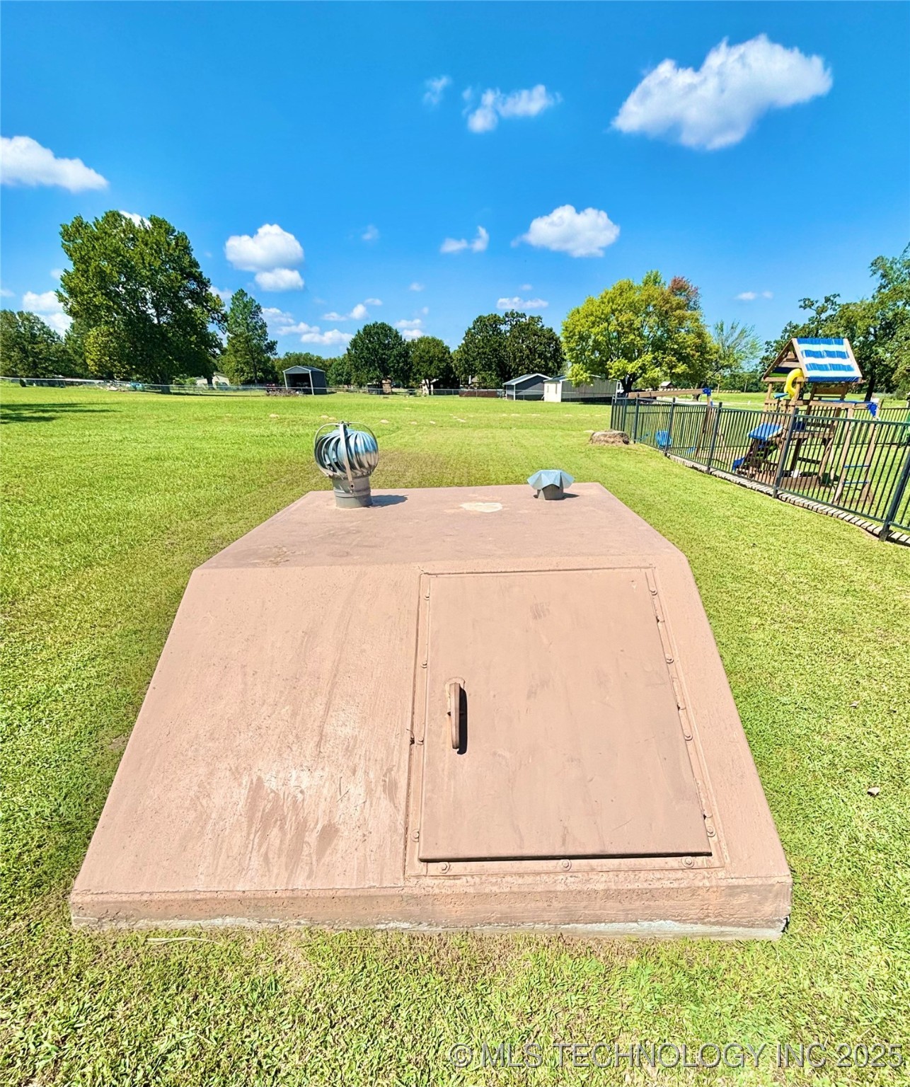 1710 E Old Military Road Stigler OK 74462