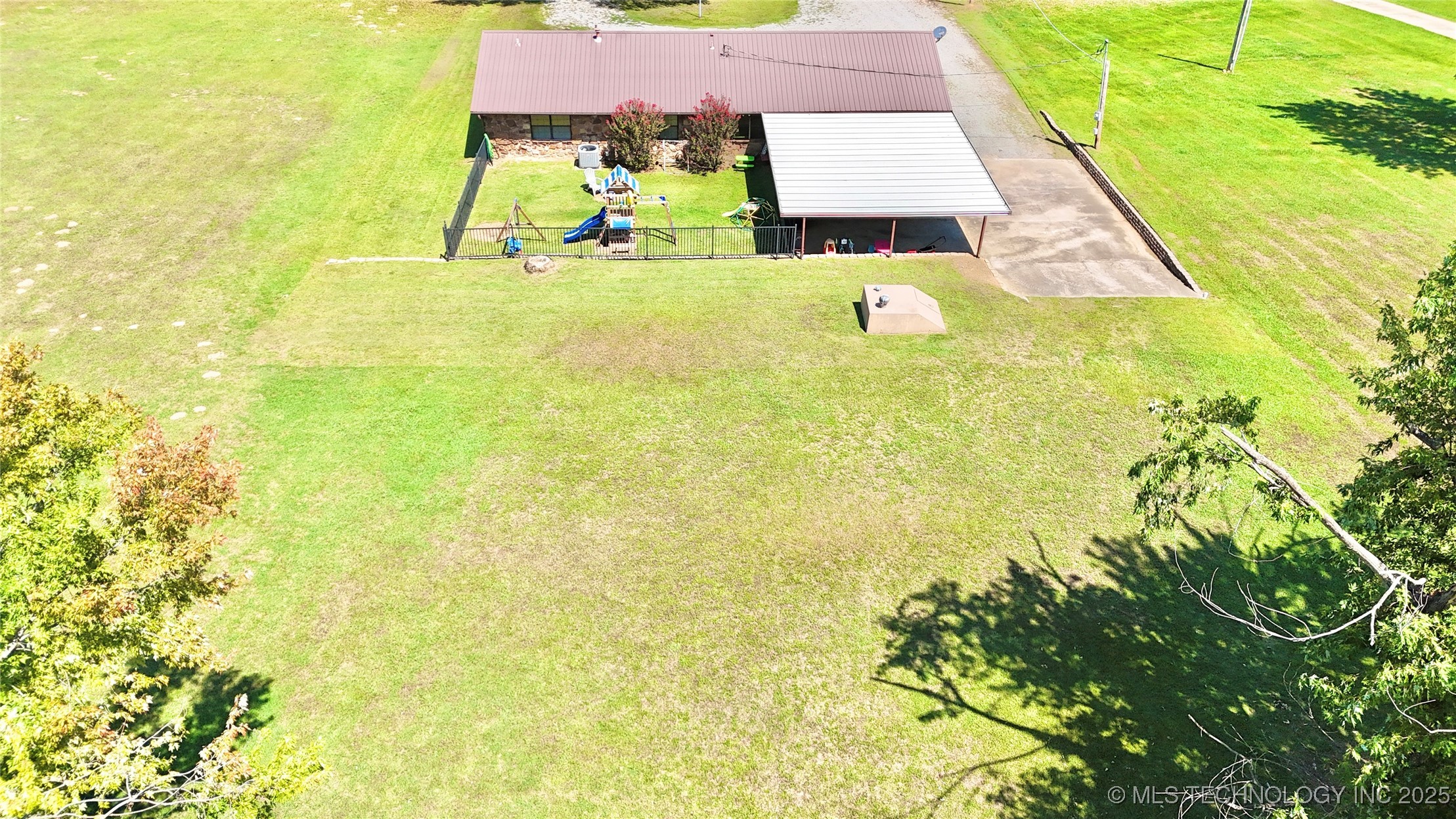 1710 E Old Military Road Stigler OK 74462