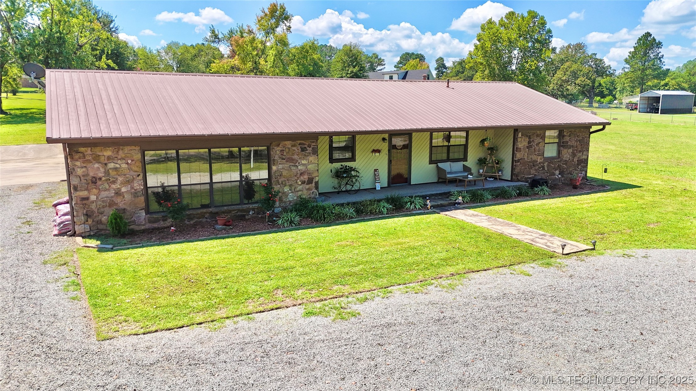 1710 E Old Military Road Stigler OK 74462