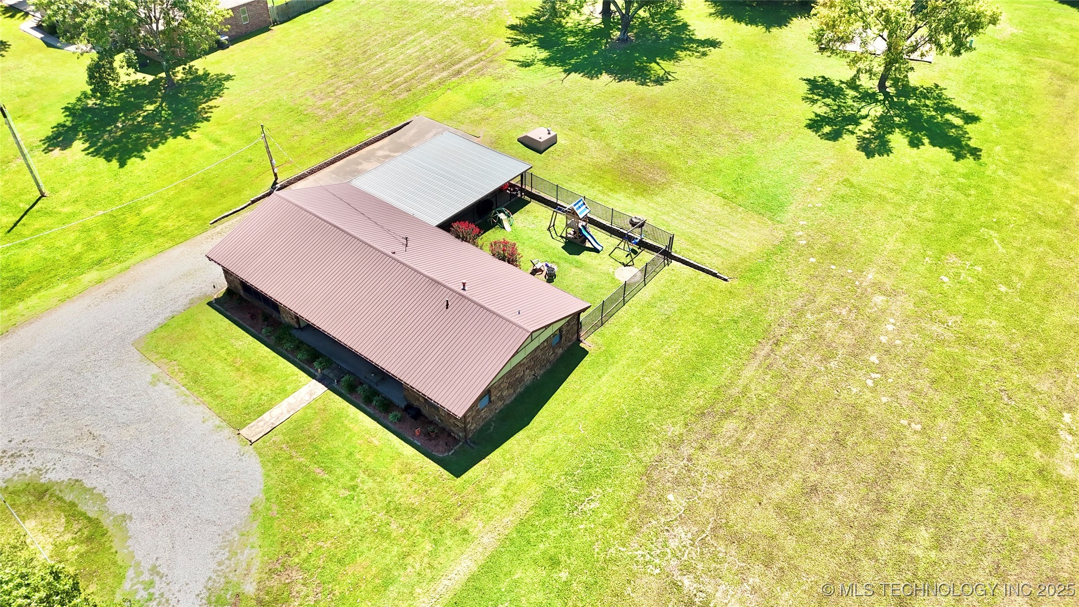 1710 E Old Military Road Stigler OK 74462