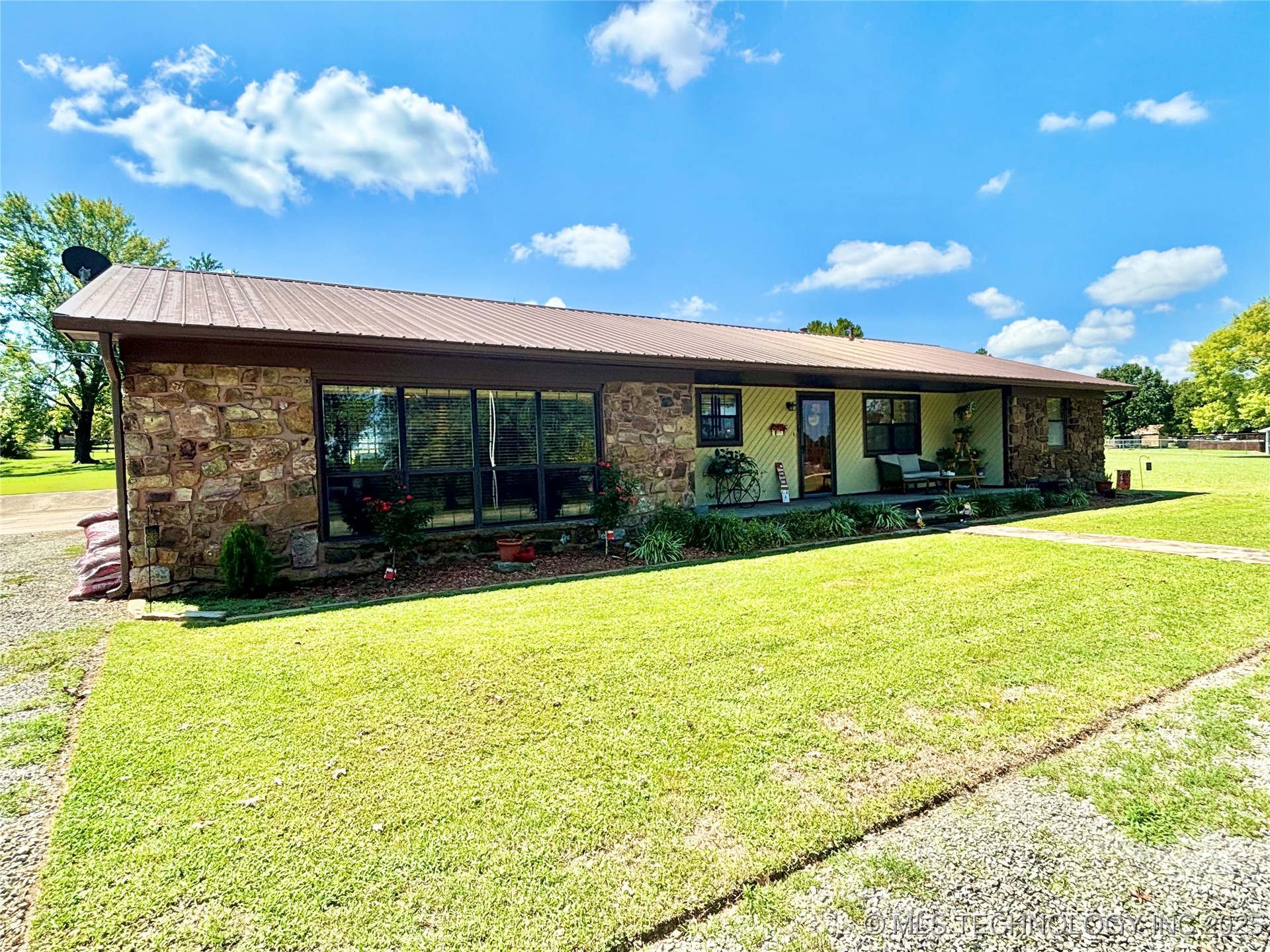 1710 E Old Military Road Stigler OK 74462