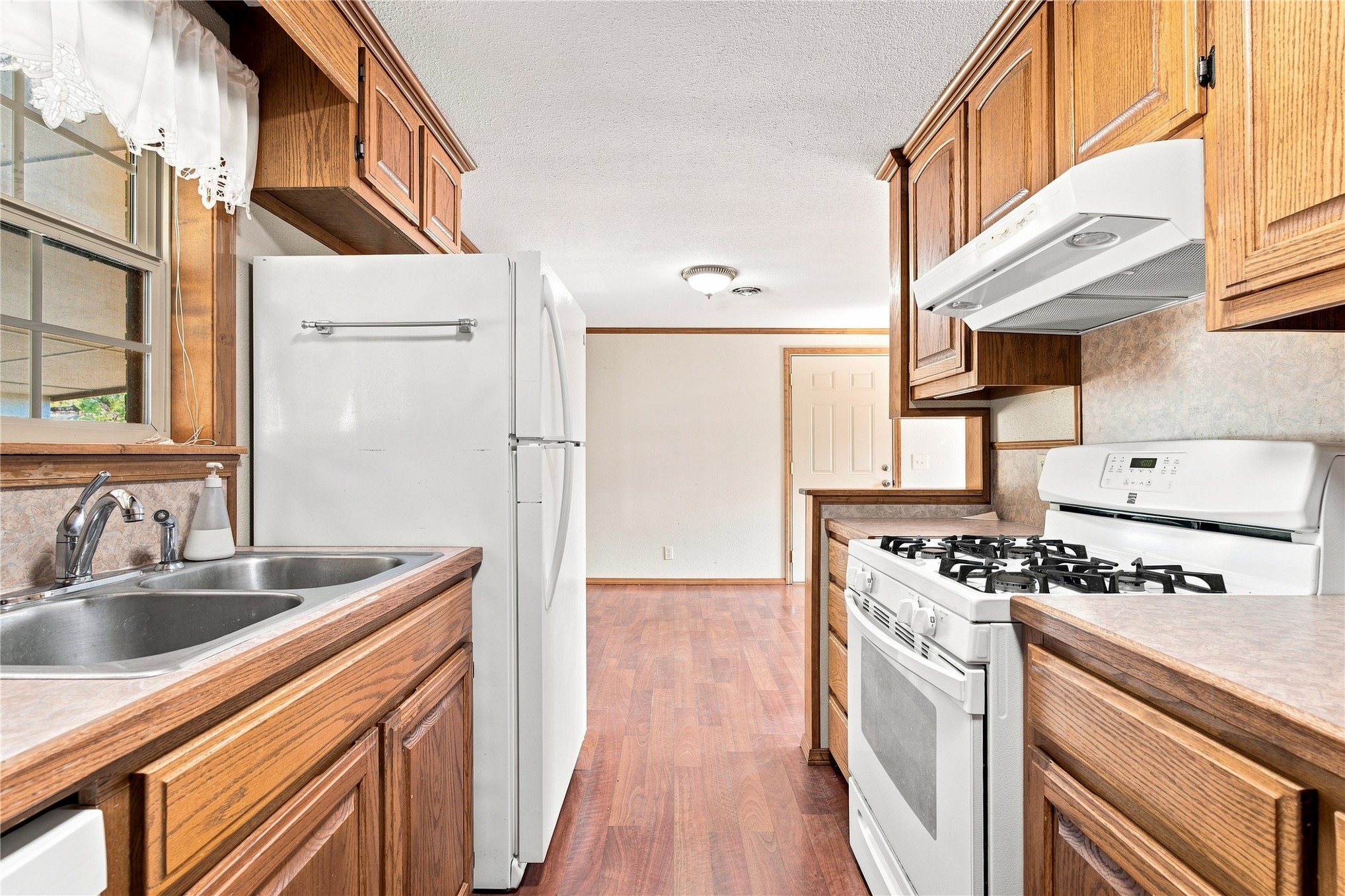 212 Duncan Avenue Checotah OK 74426