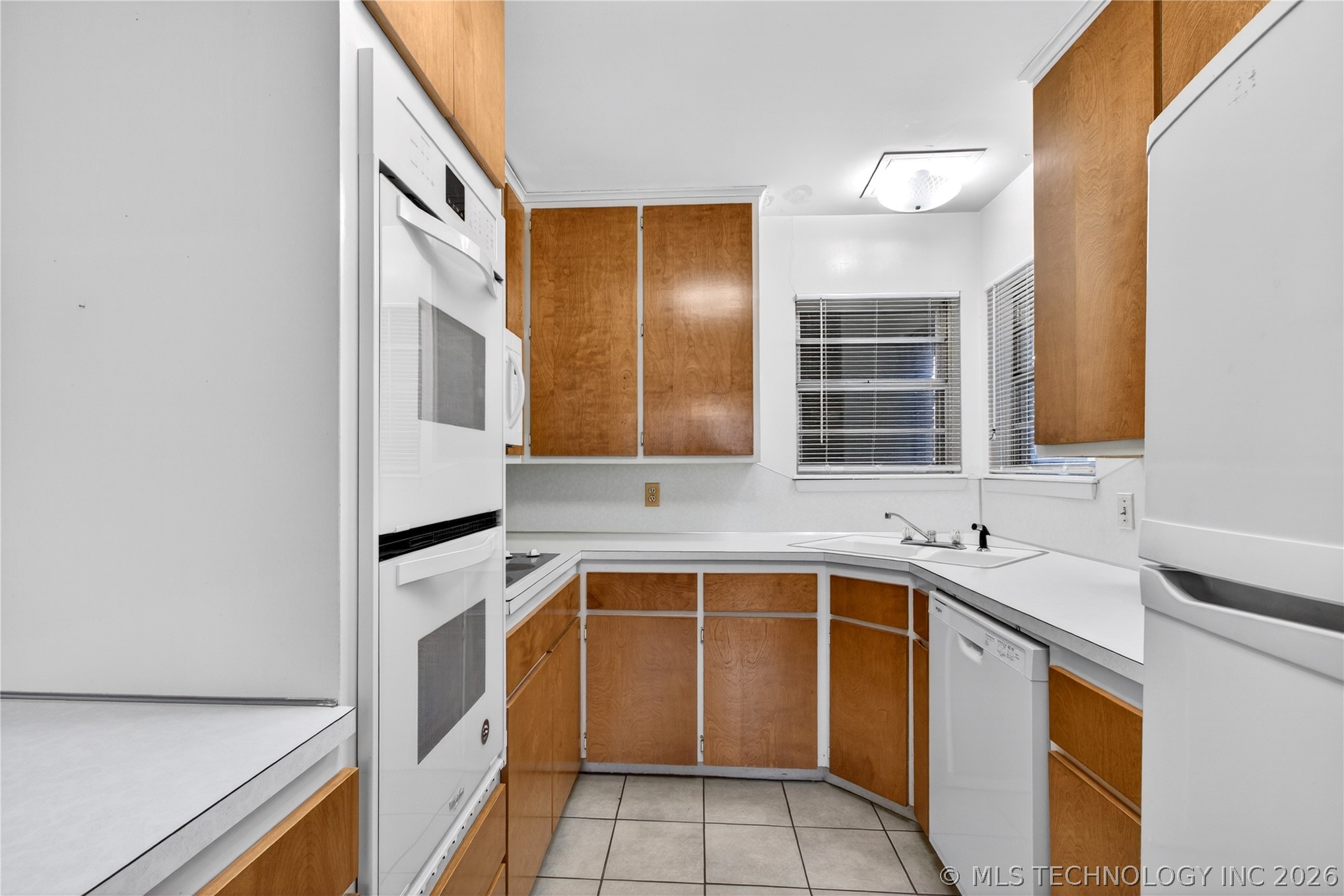 8705 E 46th Place Tulsa OK 74145