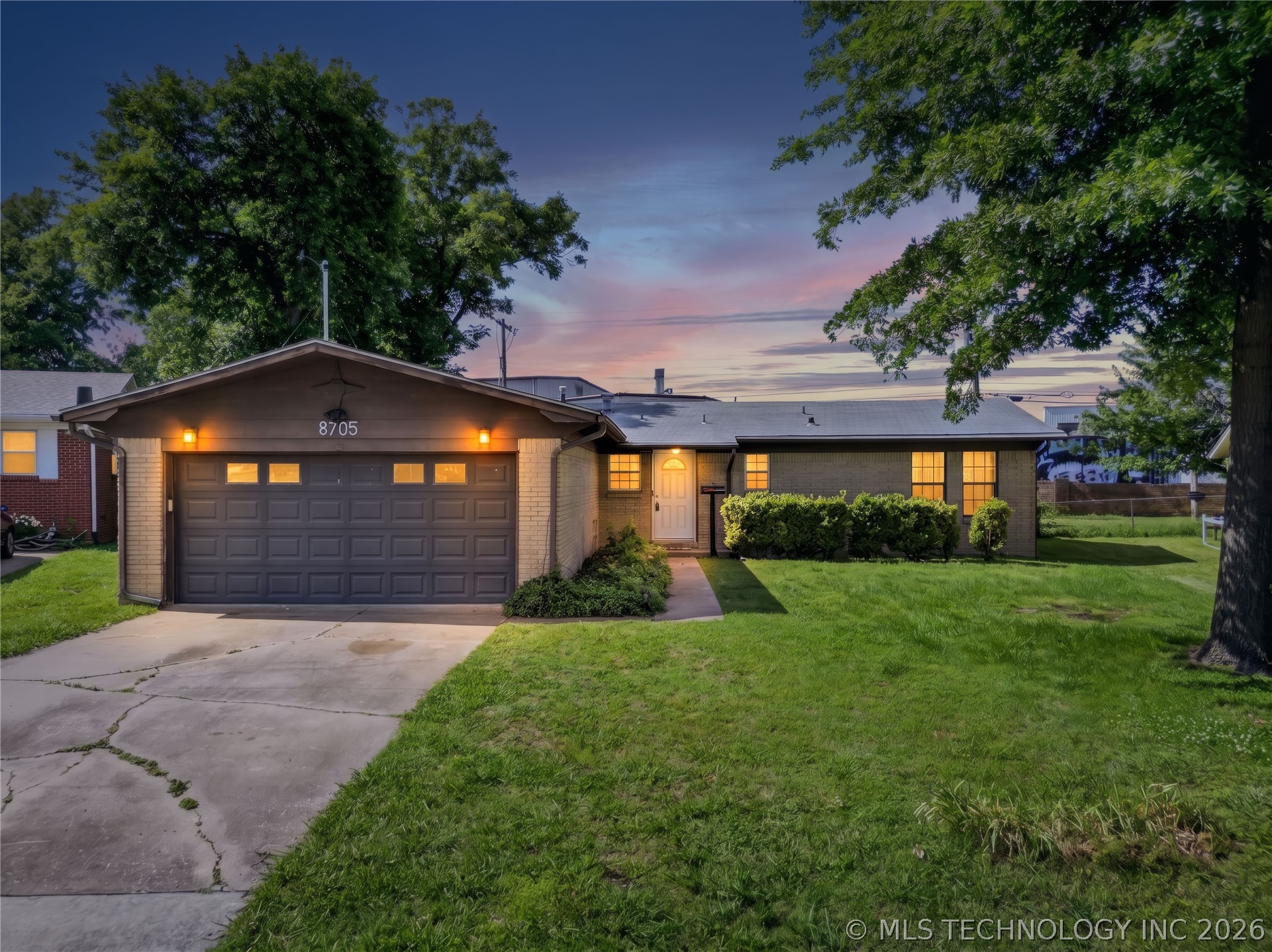 8705 E 46th Place Tulsa OK 74145