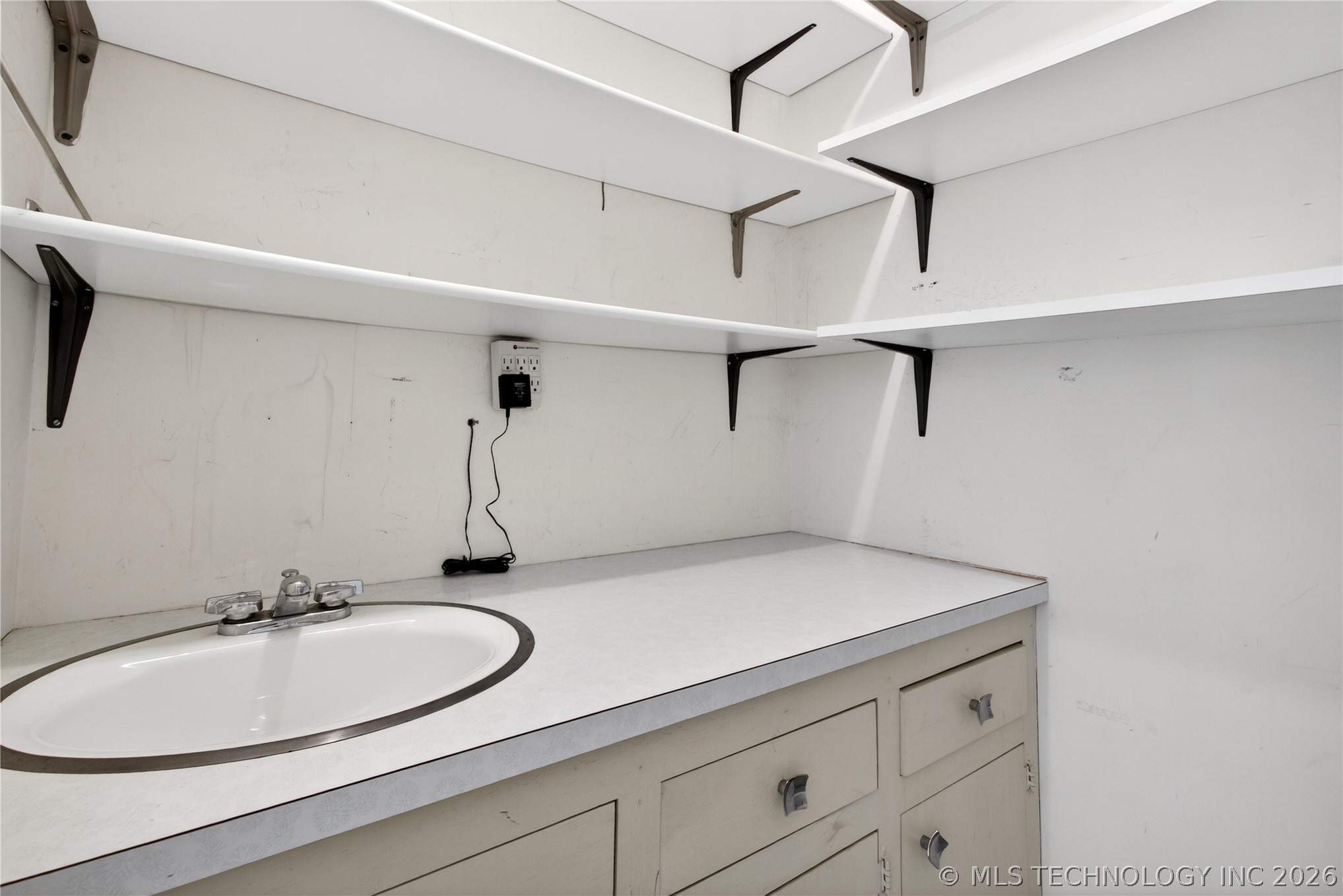 8705 E 46th Place Tulsa OK 74145