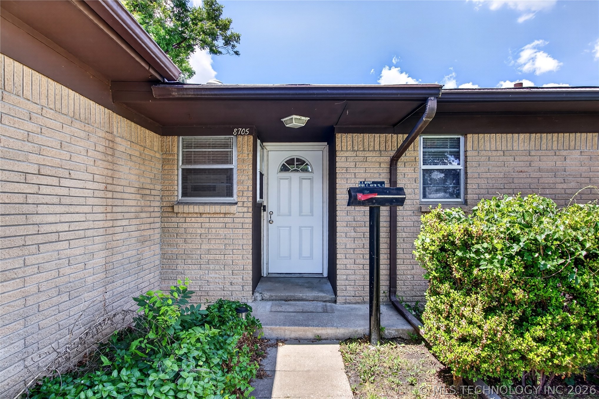 8705 E 46th Place Tulsa OK 74145