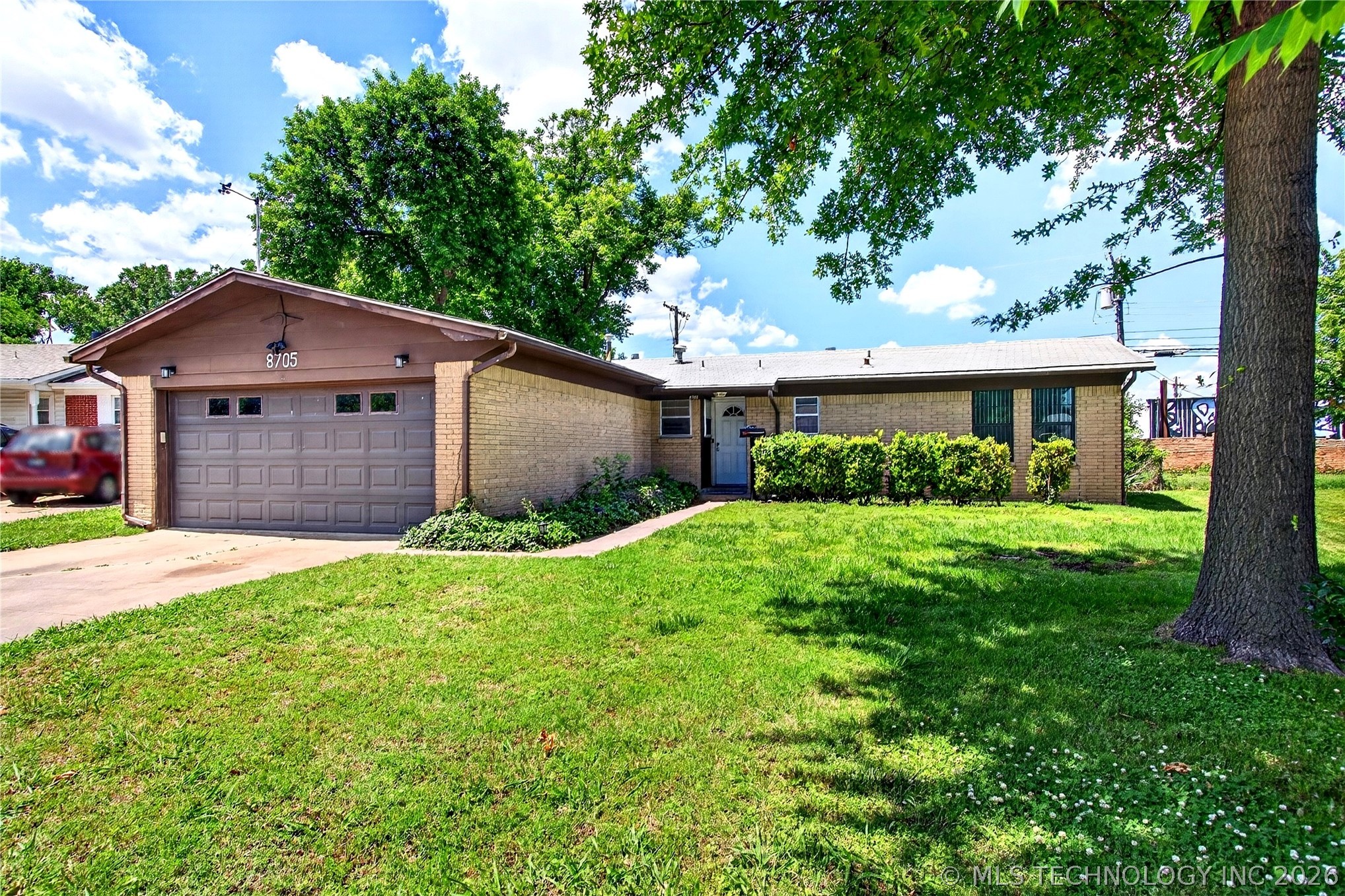 8705 E 46th Place Tulsa OK 74145