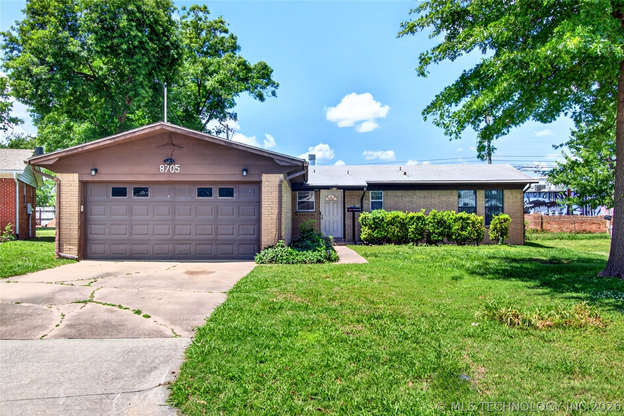 8705 E 46th Place Tulsa OK 74145