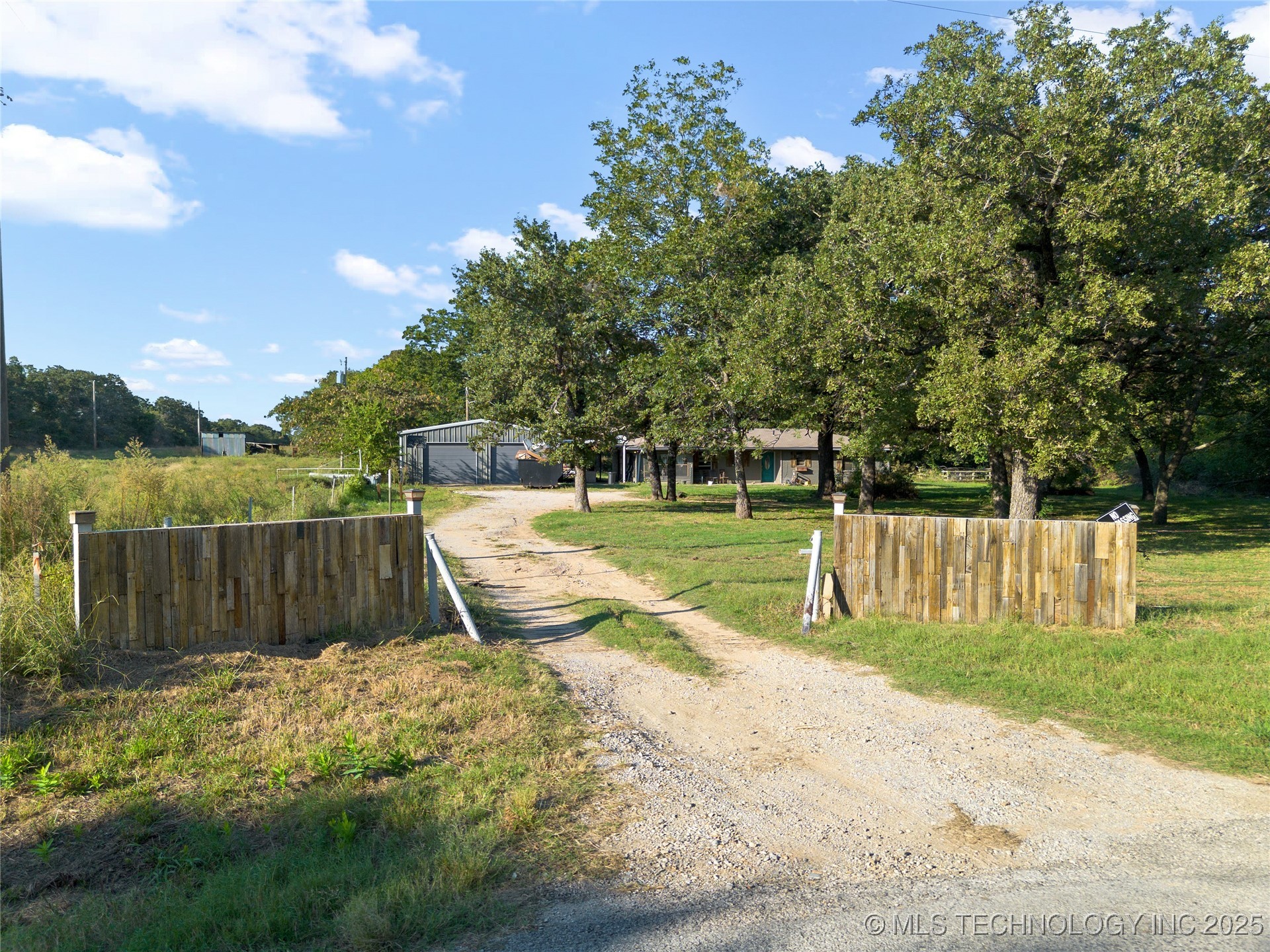 1900 Hometown Road Ardmore OK 73401
