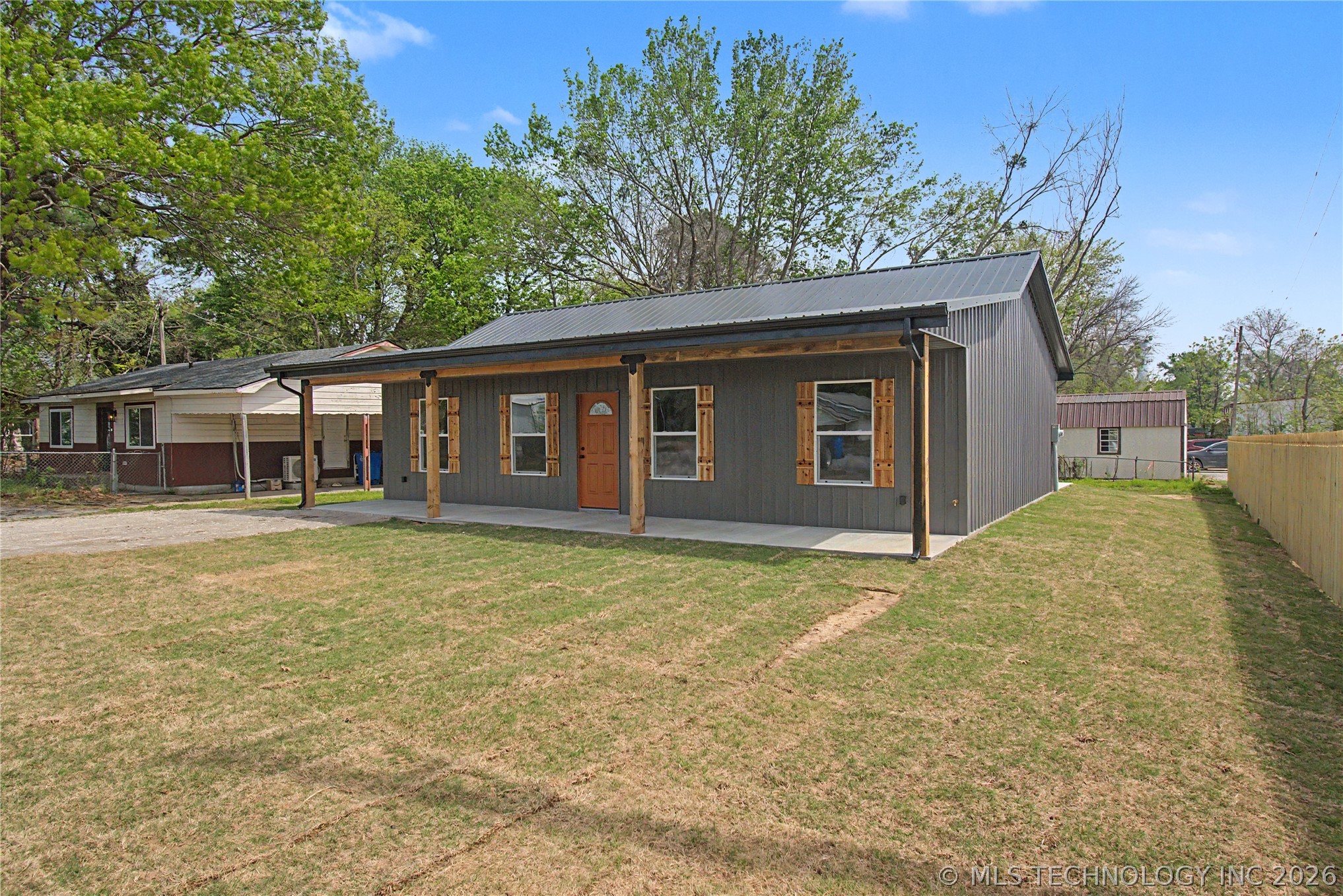 103 E Madden Avenue Braggs OK 74423