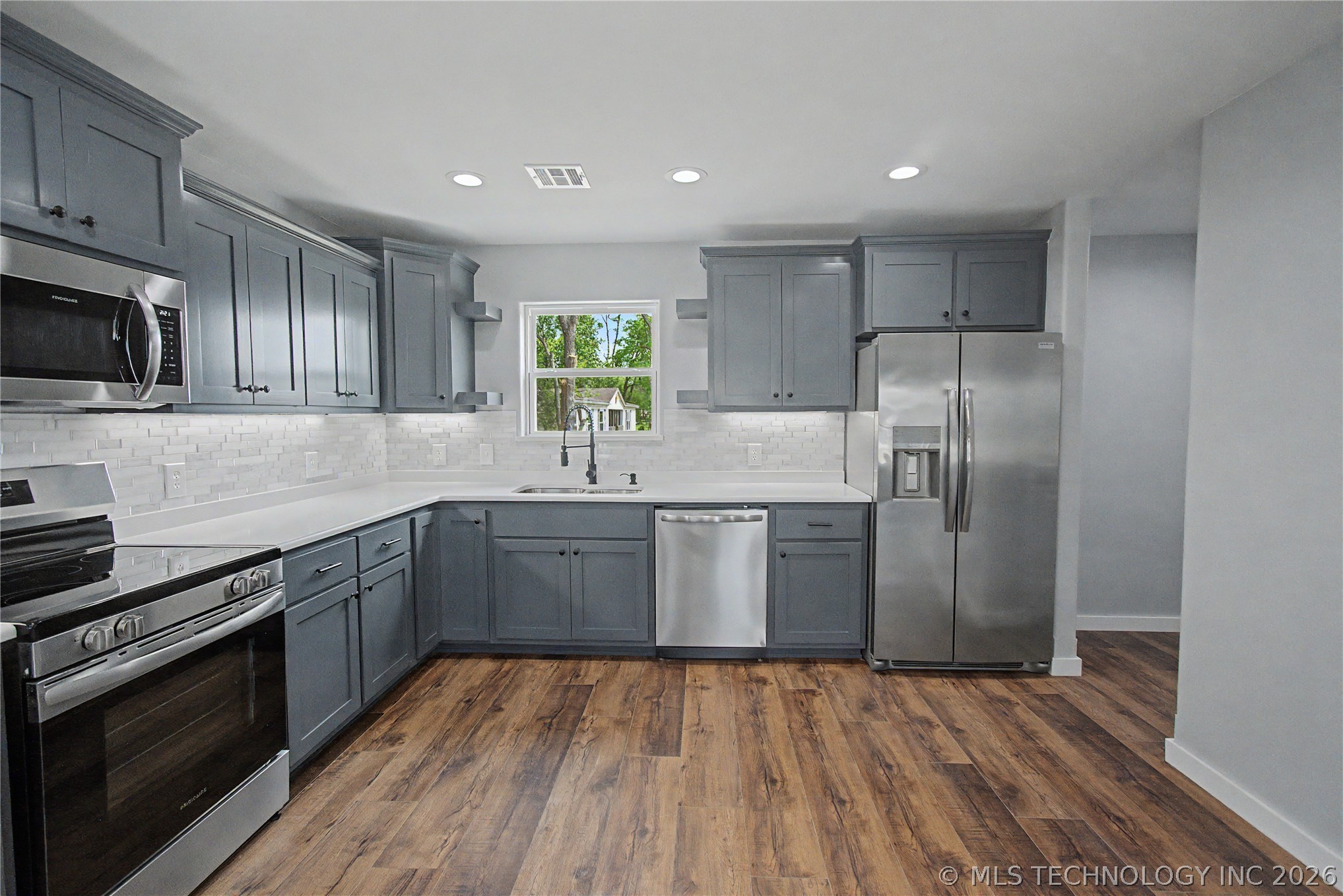103 E Madden Avenue Braggs OK 74423
