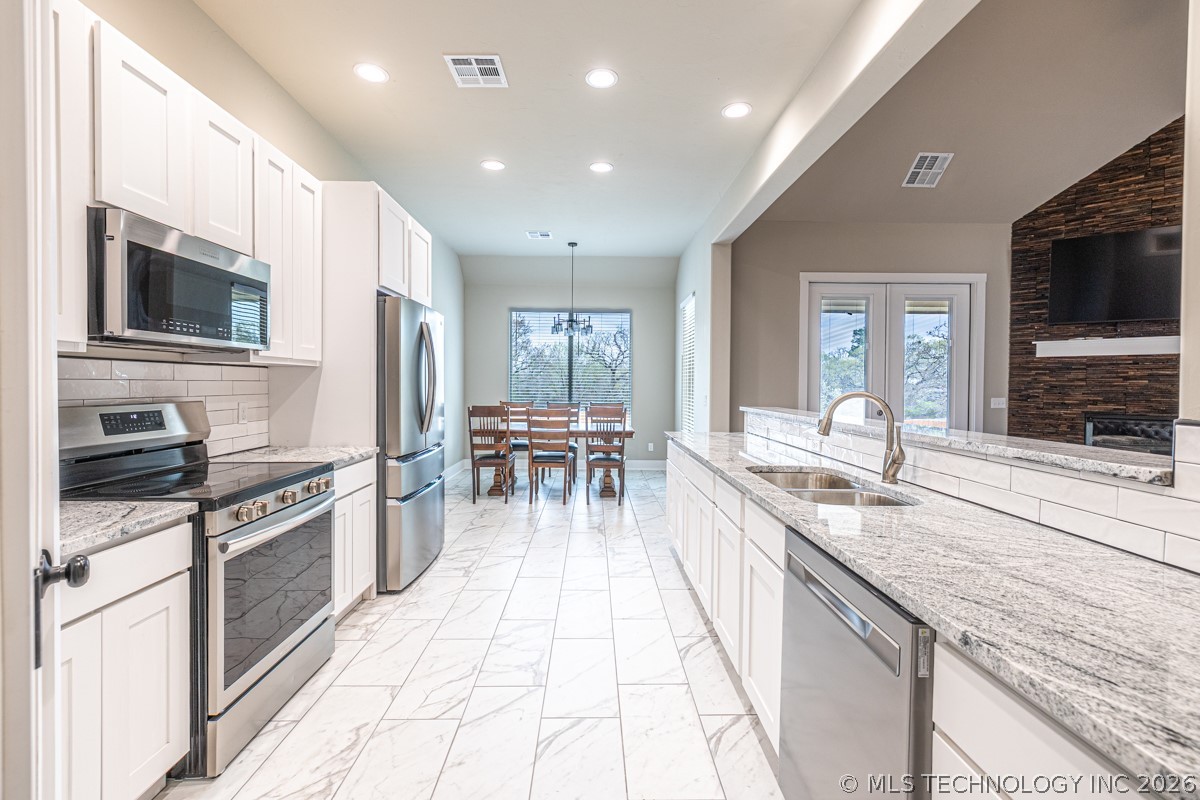 1305 S Monte Vista Ada OK 74820