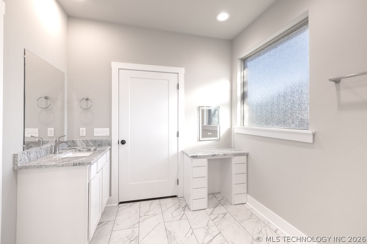 1305 S Monte Vista Ada OK 74820