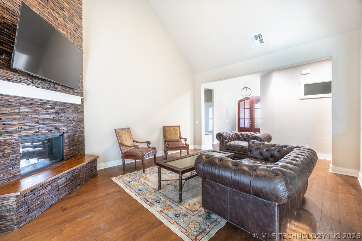1305 S Monte Vista Ada OK 74820
