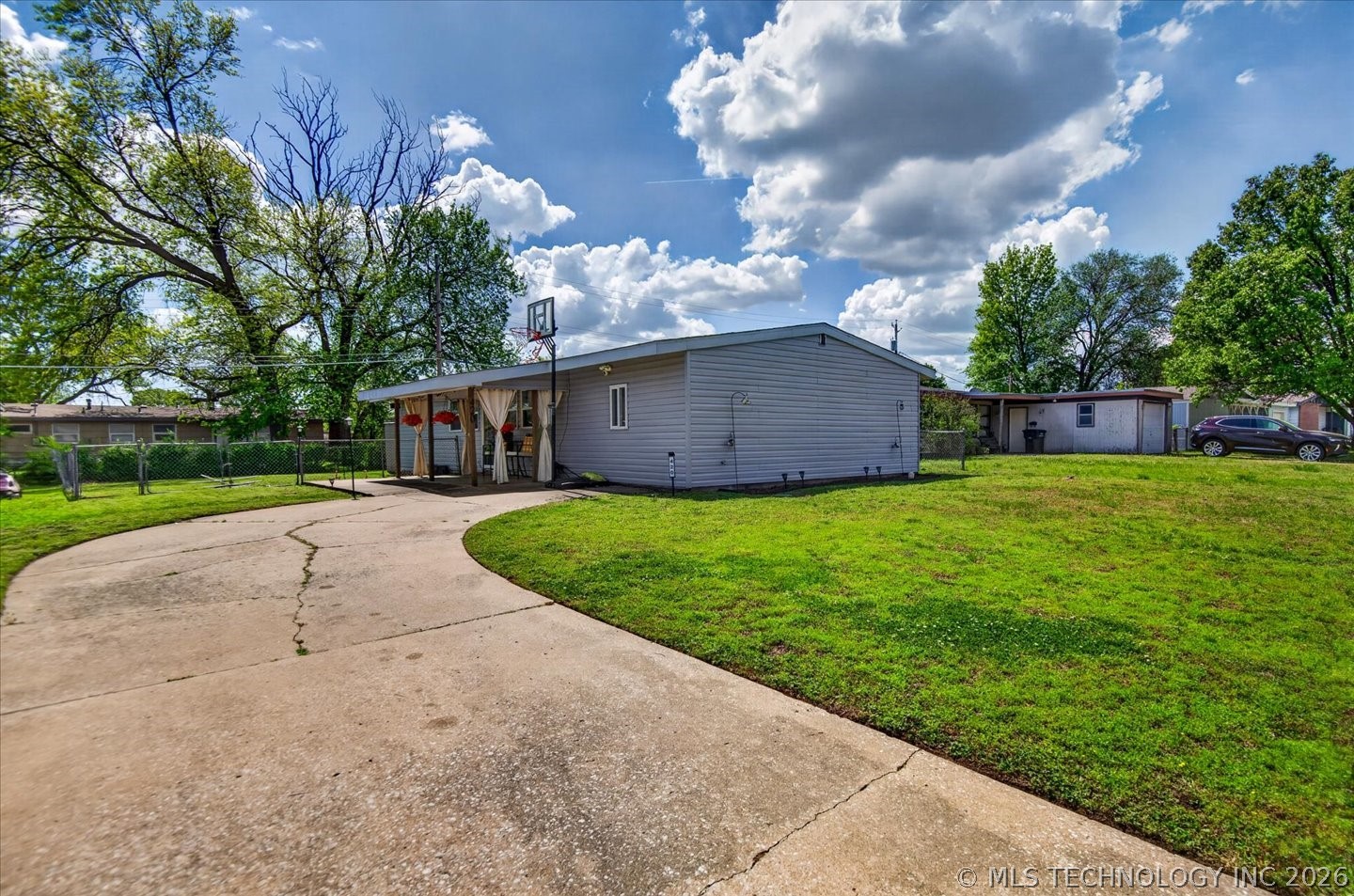 420 NW Lahoma Drive Bartlesville OK 74003