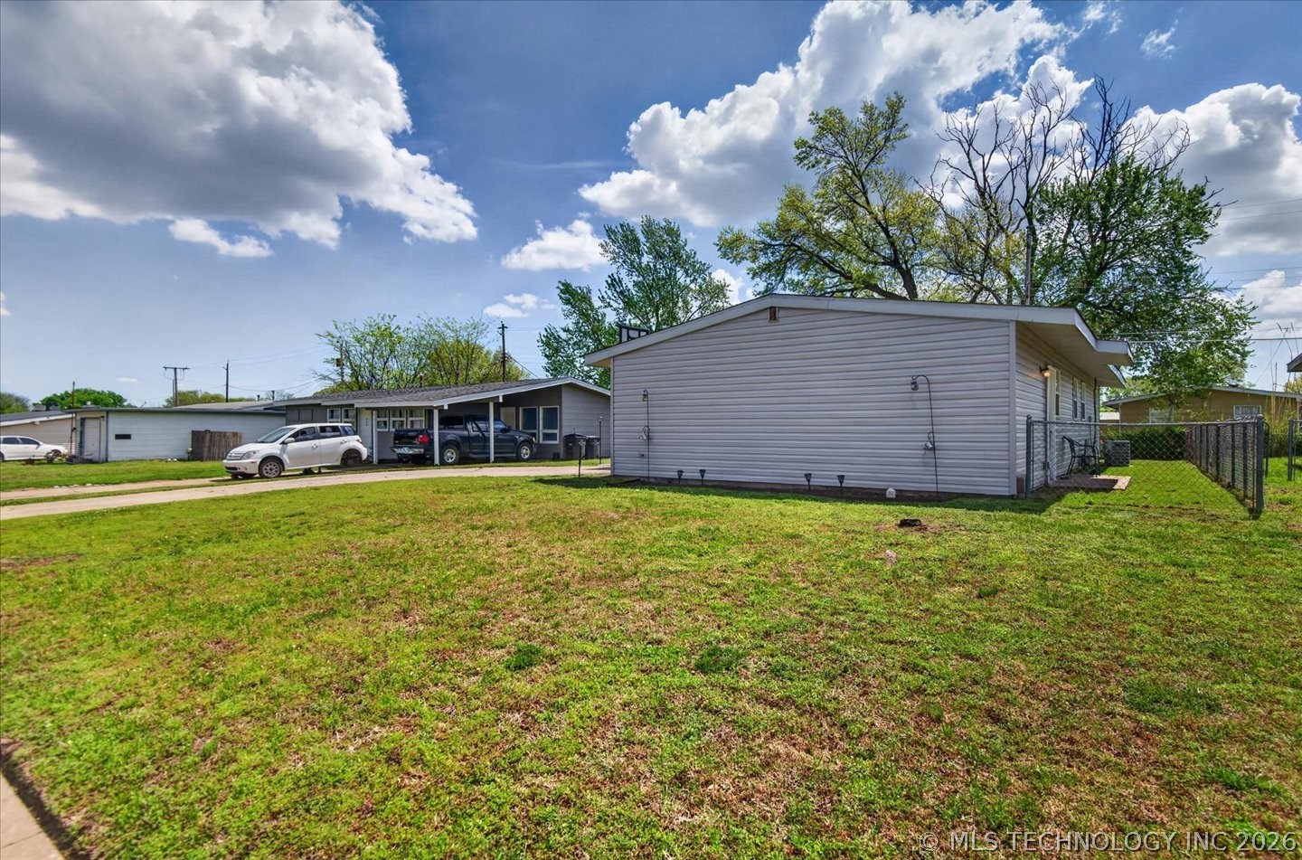 420 NW Lahoma Drive Bartlesville OK 74003