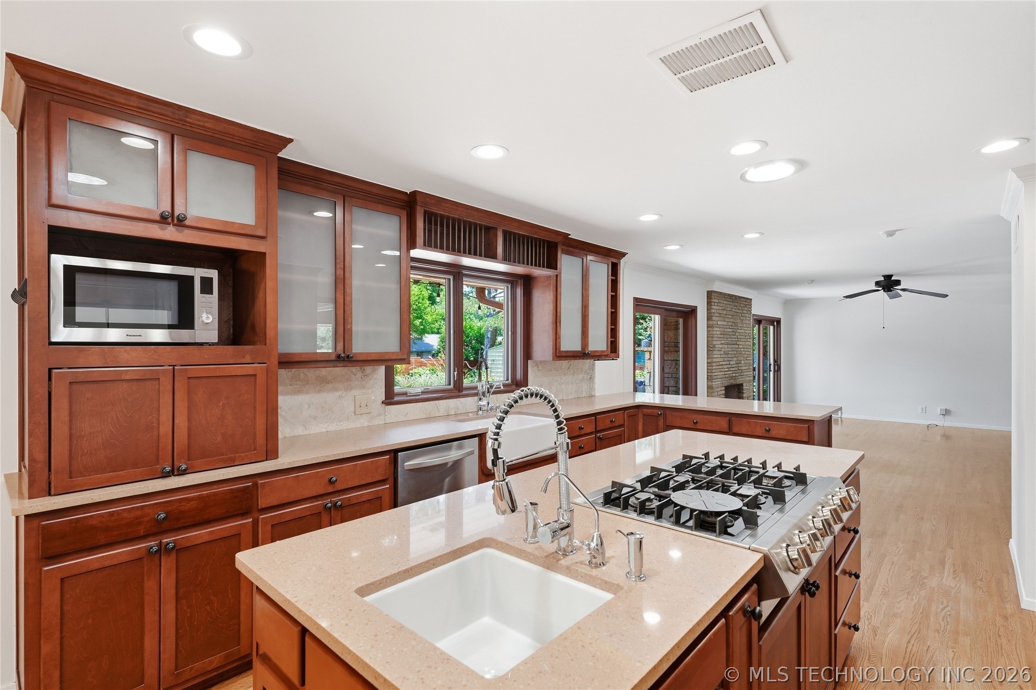 2853 E 35th Place Tulsa OK 74105