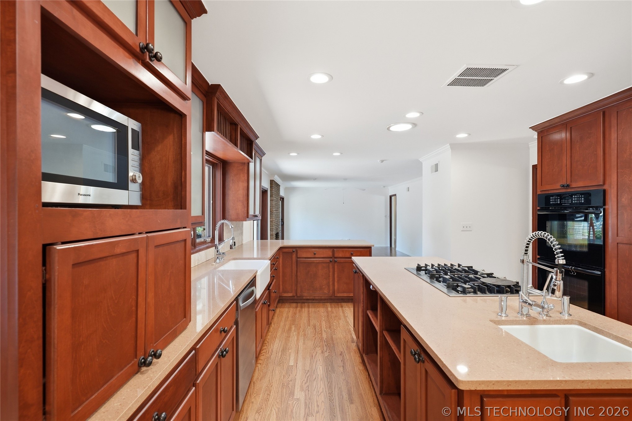 2853 E 35th Place Tulsa OK 74105