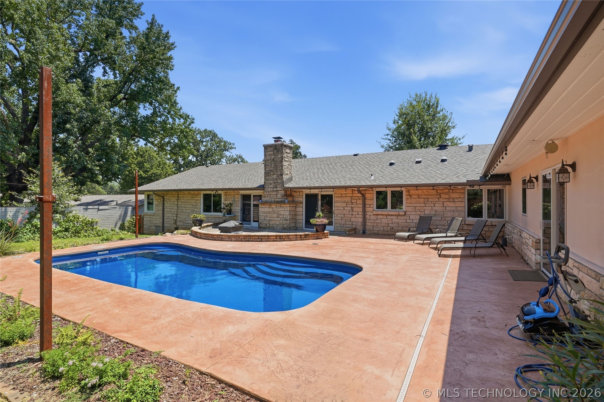 2853 E 35th Place Tulsa OK 74105