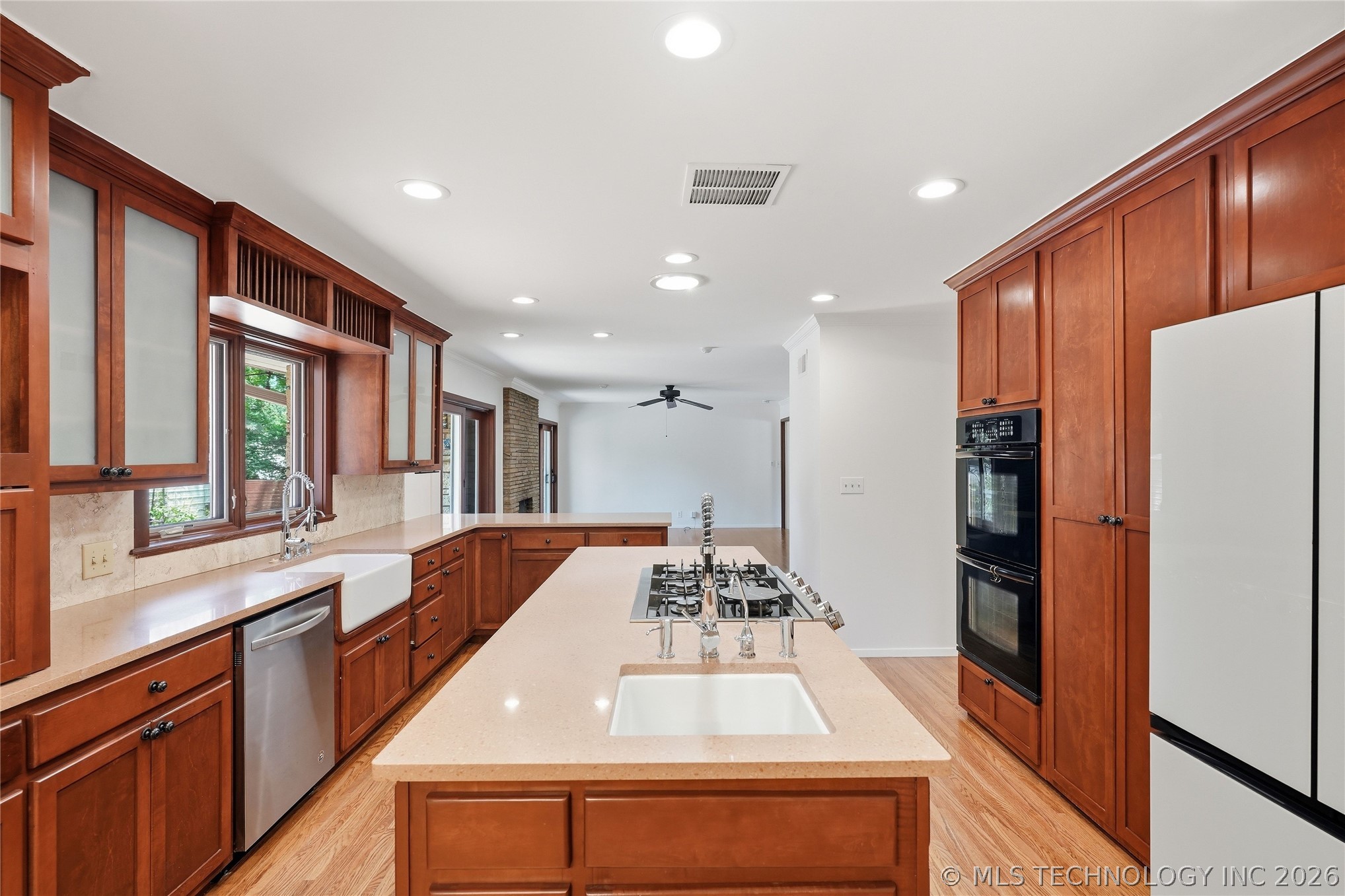 2853 E 35th Place Tulsa OK 74105