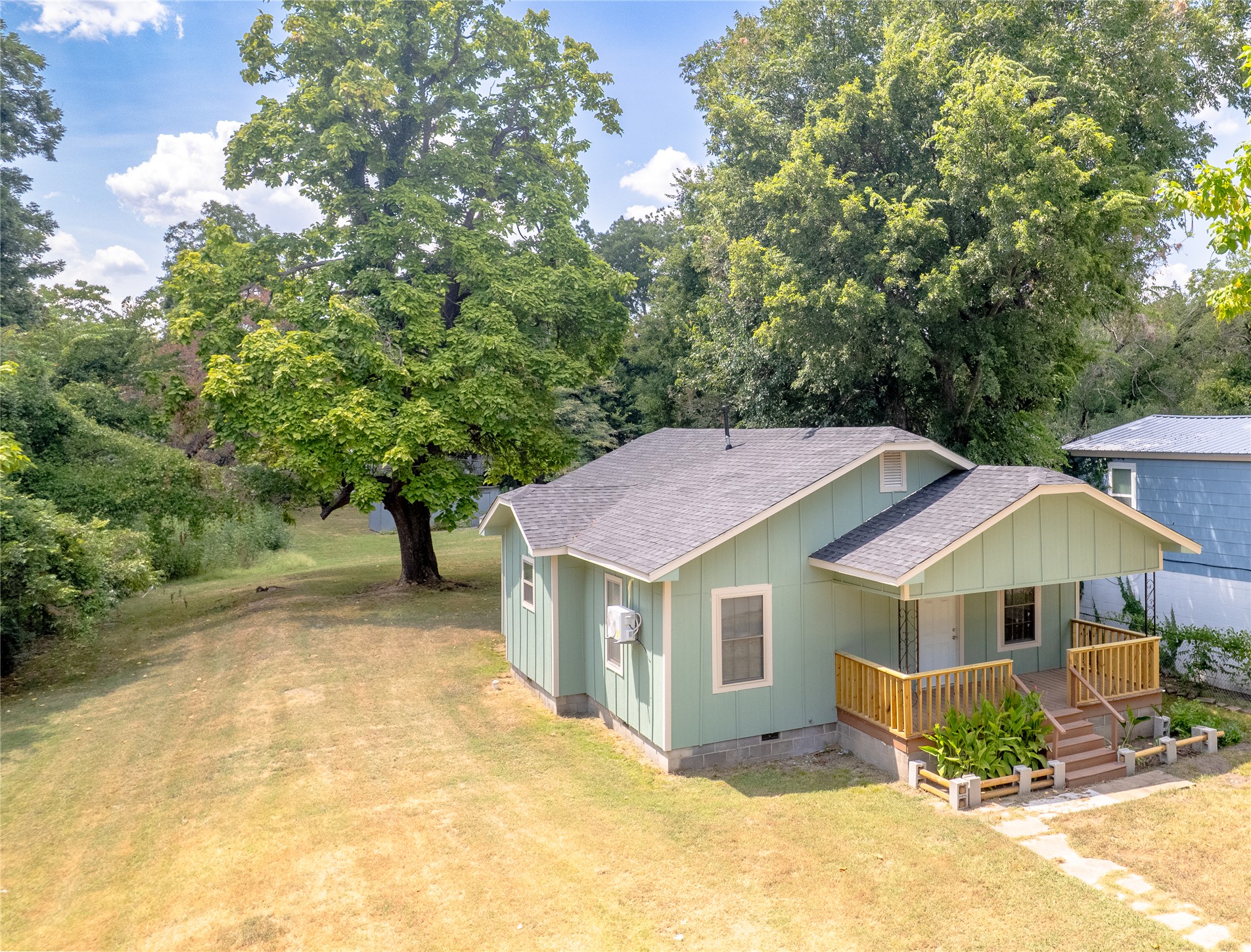 325 N Cherry Ada OK 74820