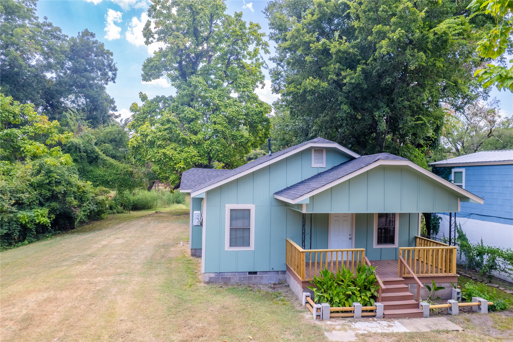 325 N Cherry Ada OK 74820