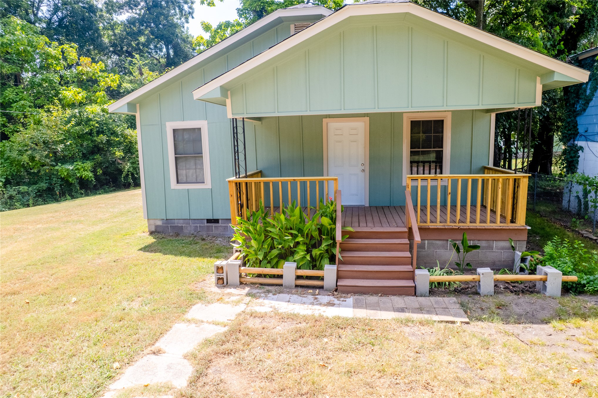 325 N Cherry Ada OK 74820