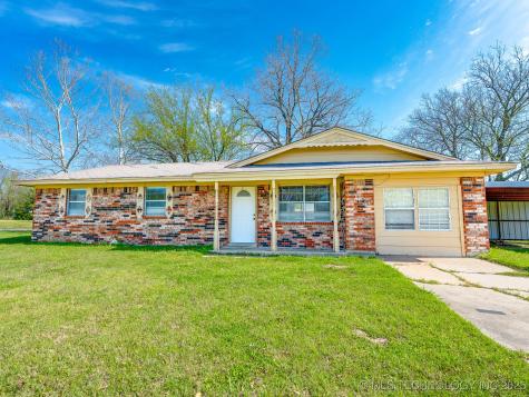 306 E Colonial Konawa OK 74849