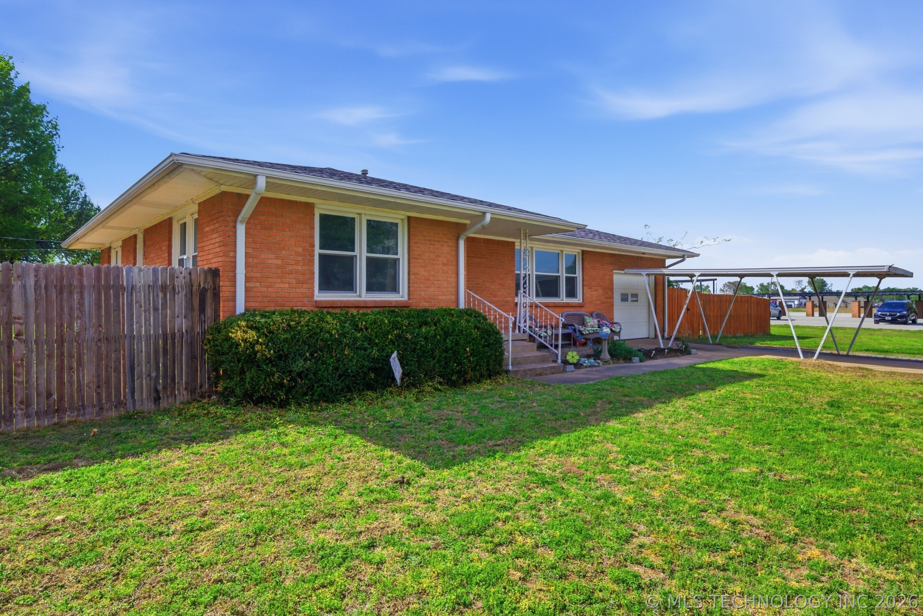 318 N 18th Street Collinsville OK 74021