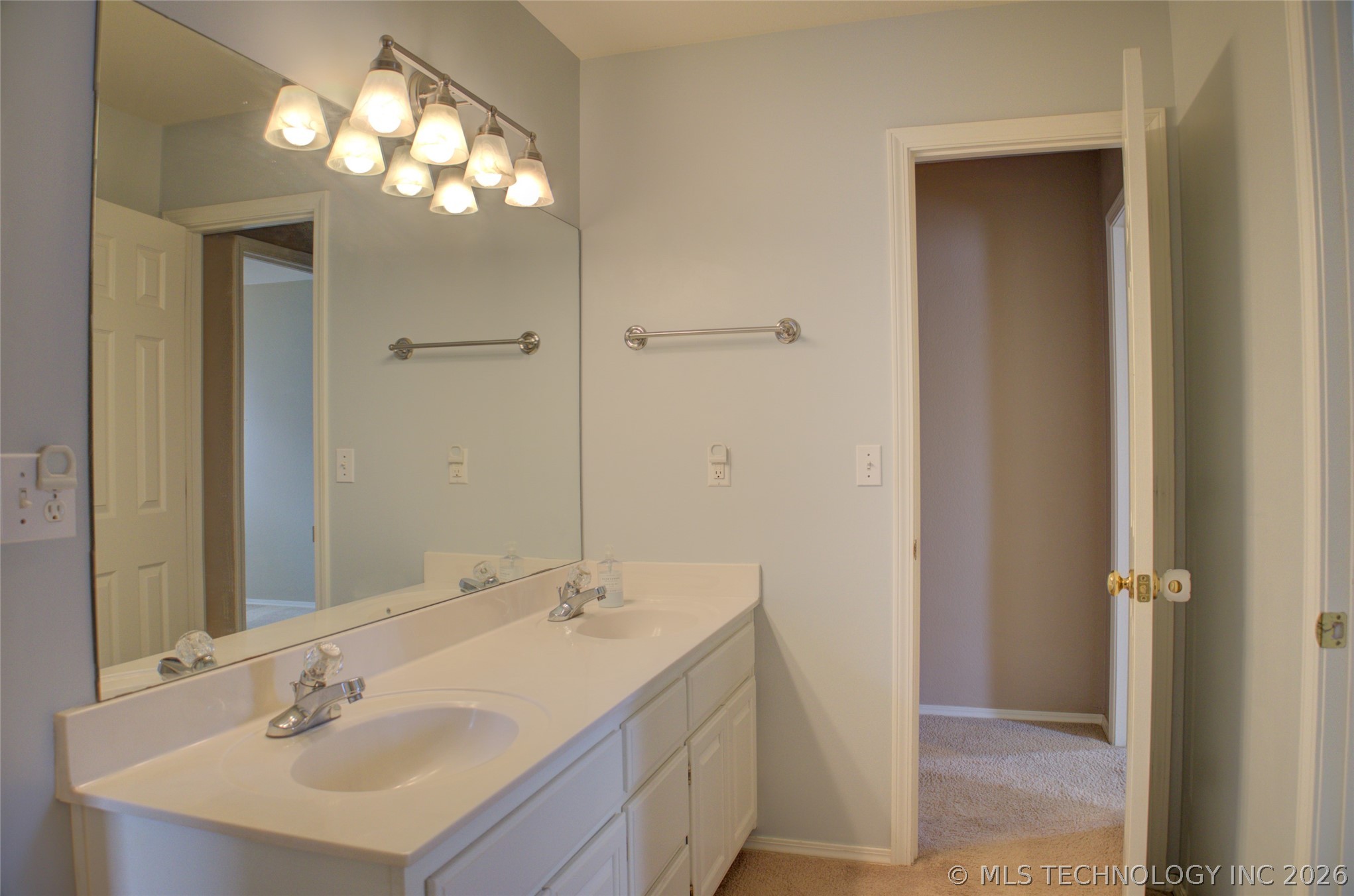 8518 E 97th Street Tulsa OK 74133