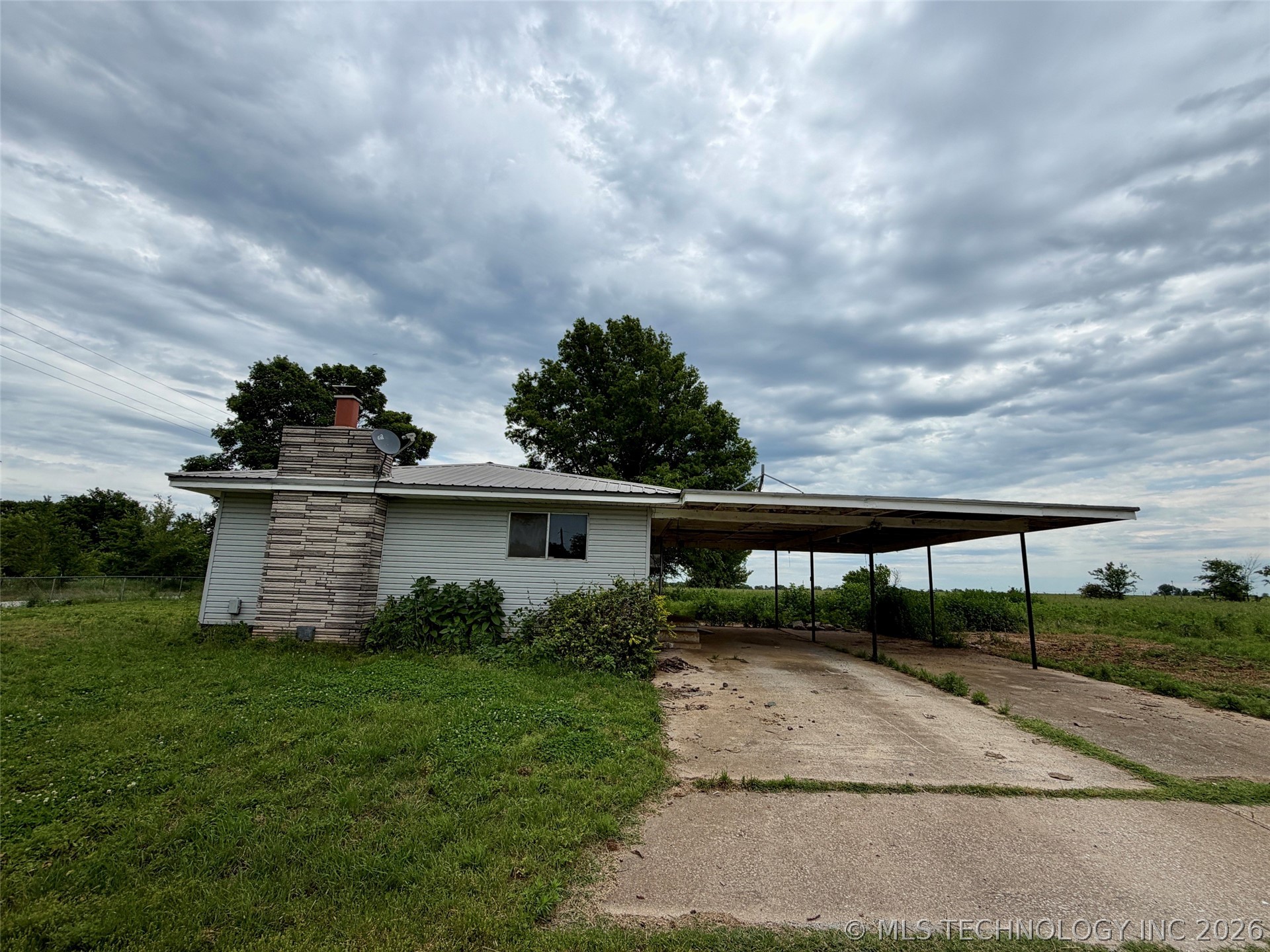 56601 E 150 Road Fairland OK 74343