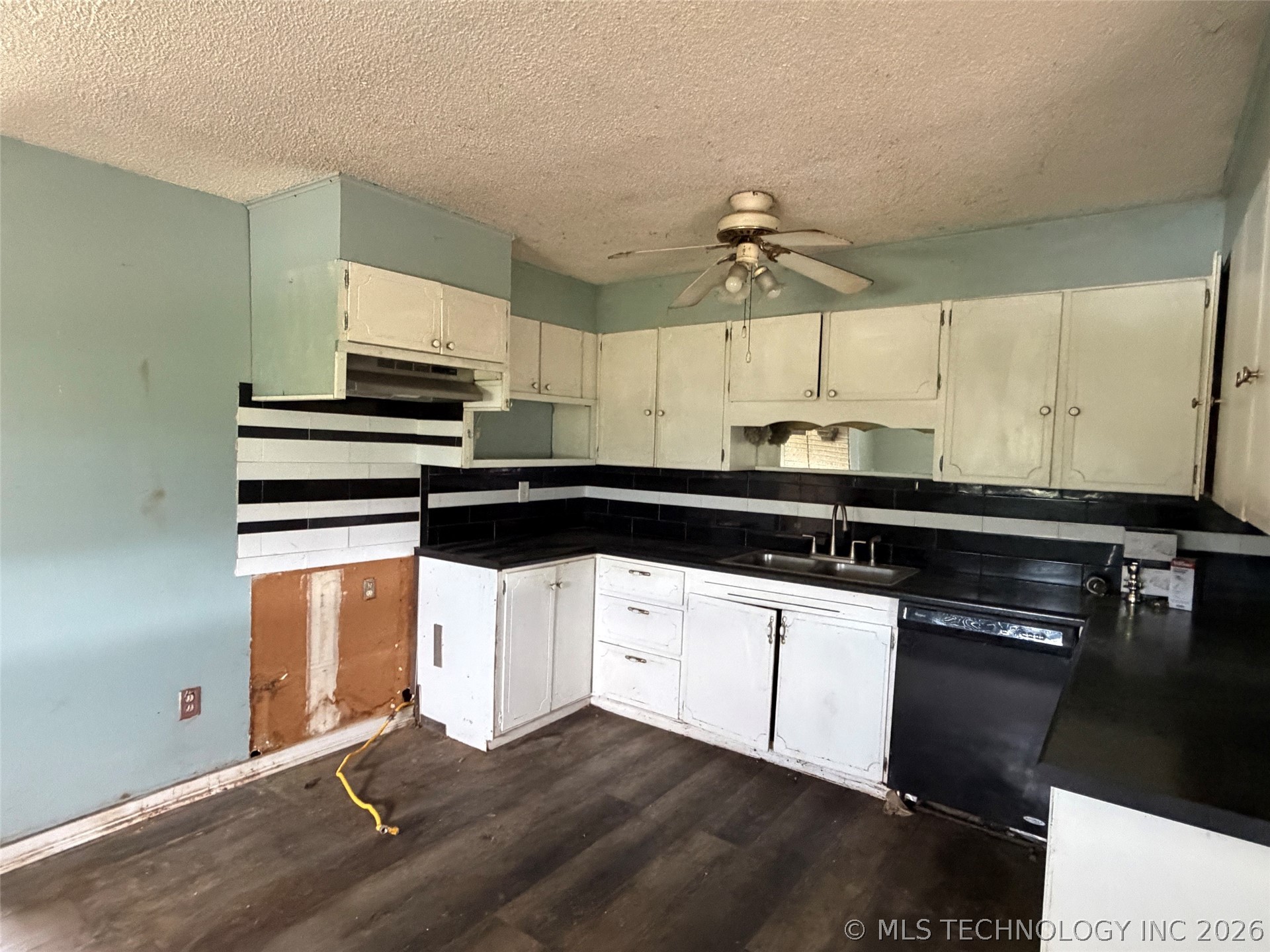 56601 E 150 Road Fairland OK 74343