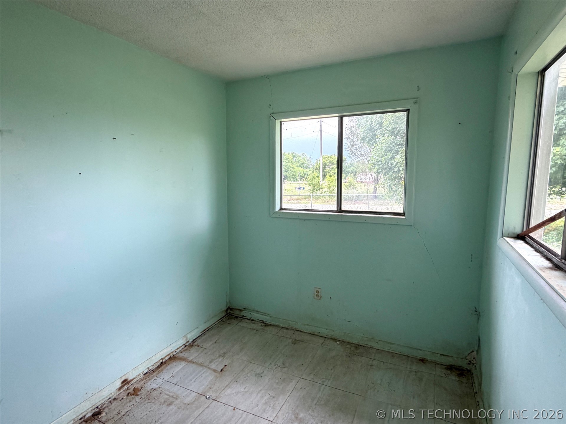 56601 E 150 Road Fairland OK 74343