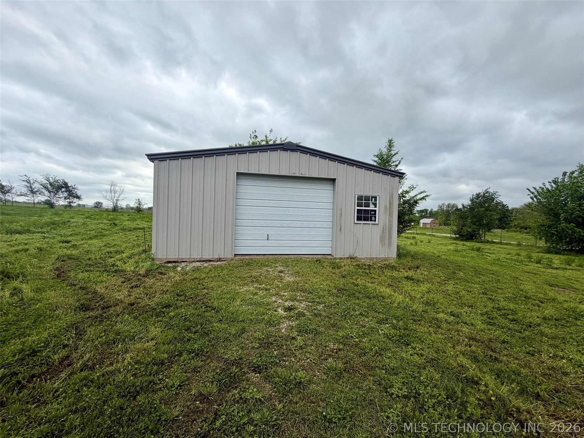 56601 E 150 Road Fairland OK 74343