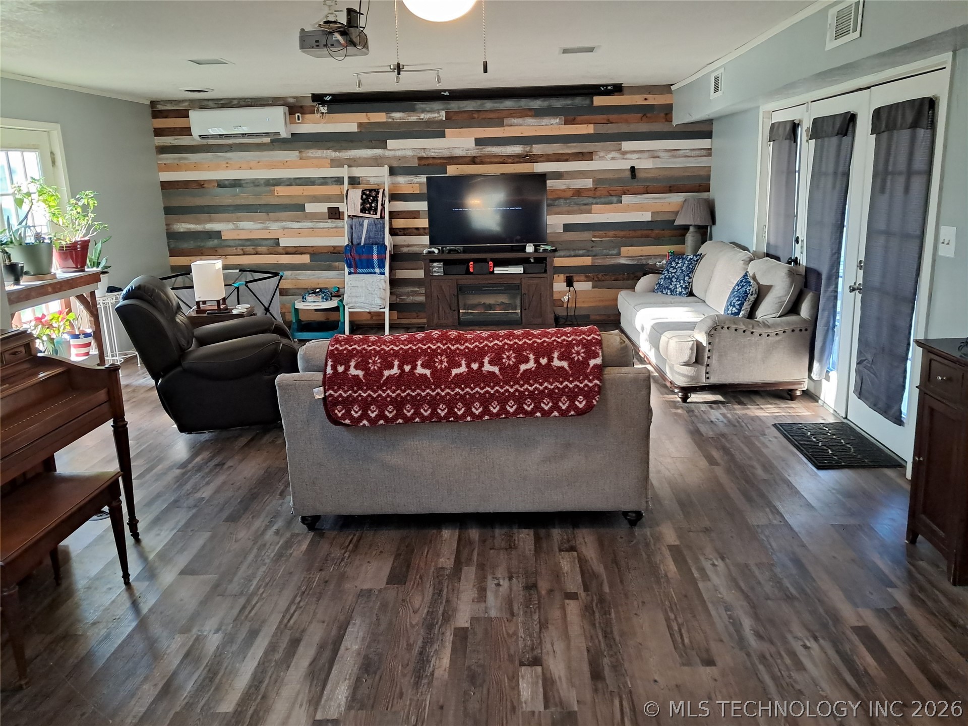 332 Hatley Bean Street Ardmore OK 73401