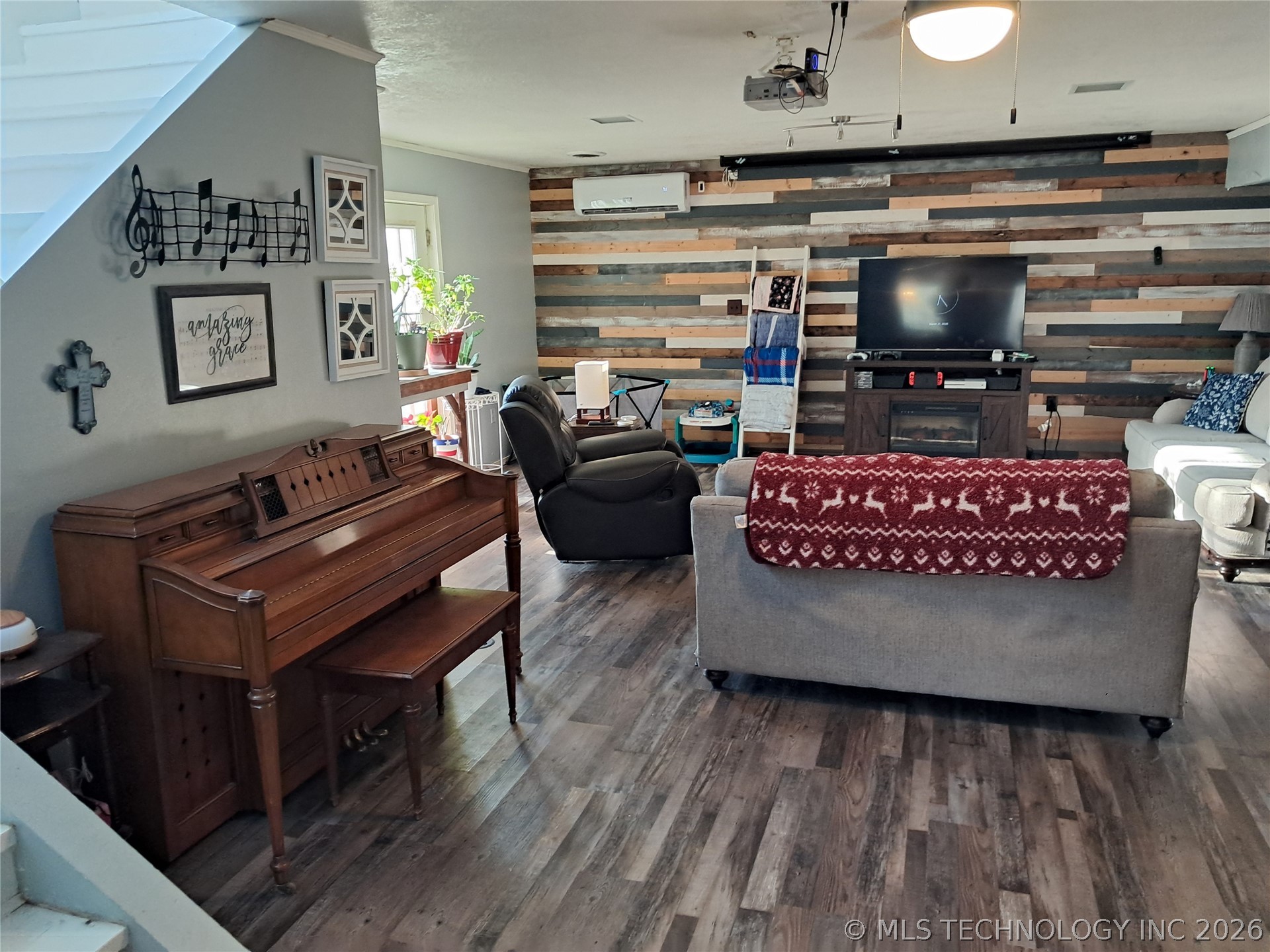 332 Hatley Bean Street Ardmore OK 73401