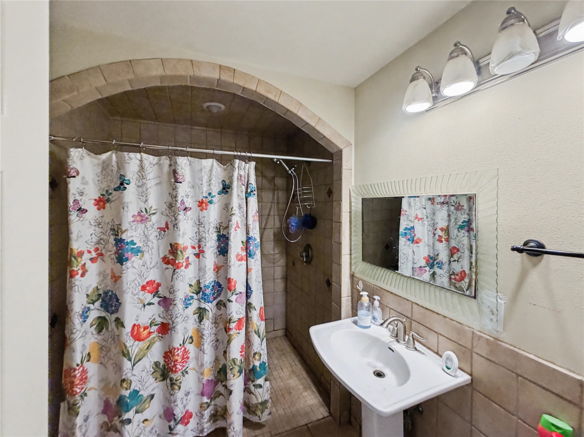 13410 W 750 Road Tahlequah OK 74464